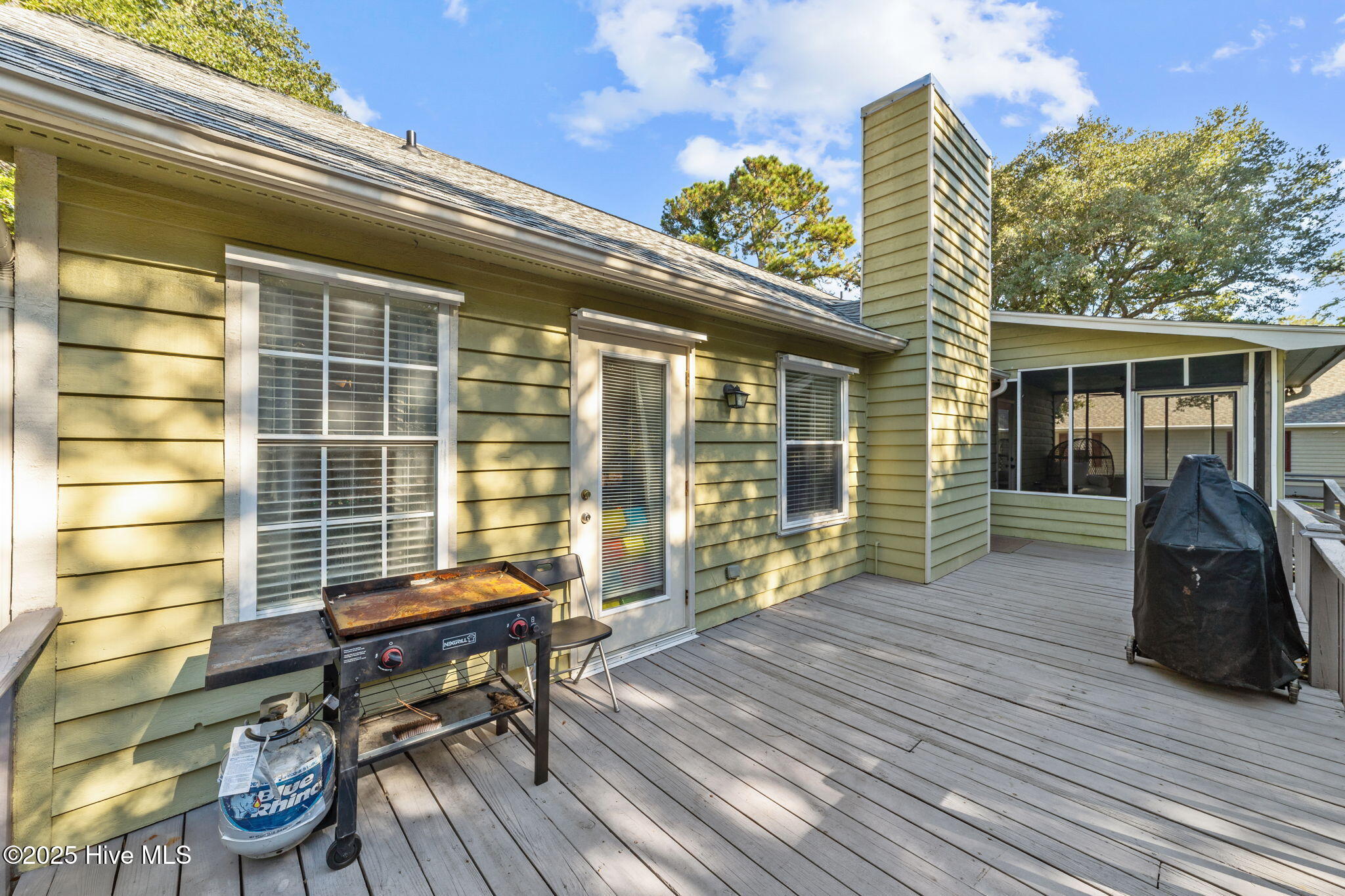 100533176 | Photo 10