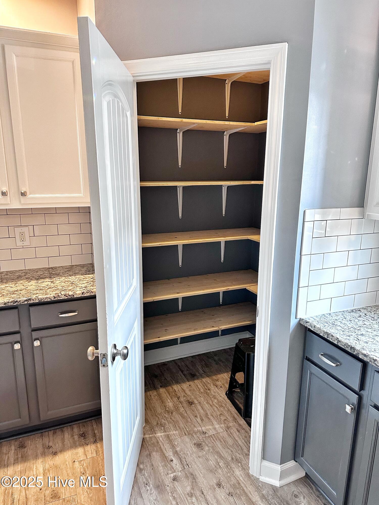 100544576 | Photo 12