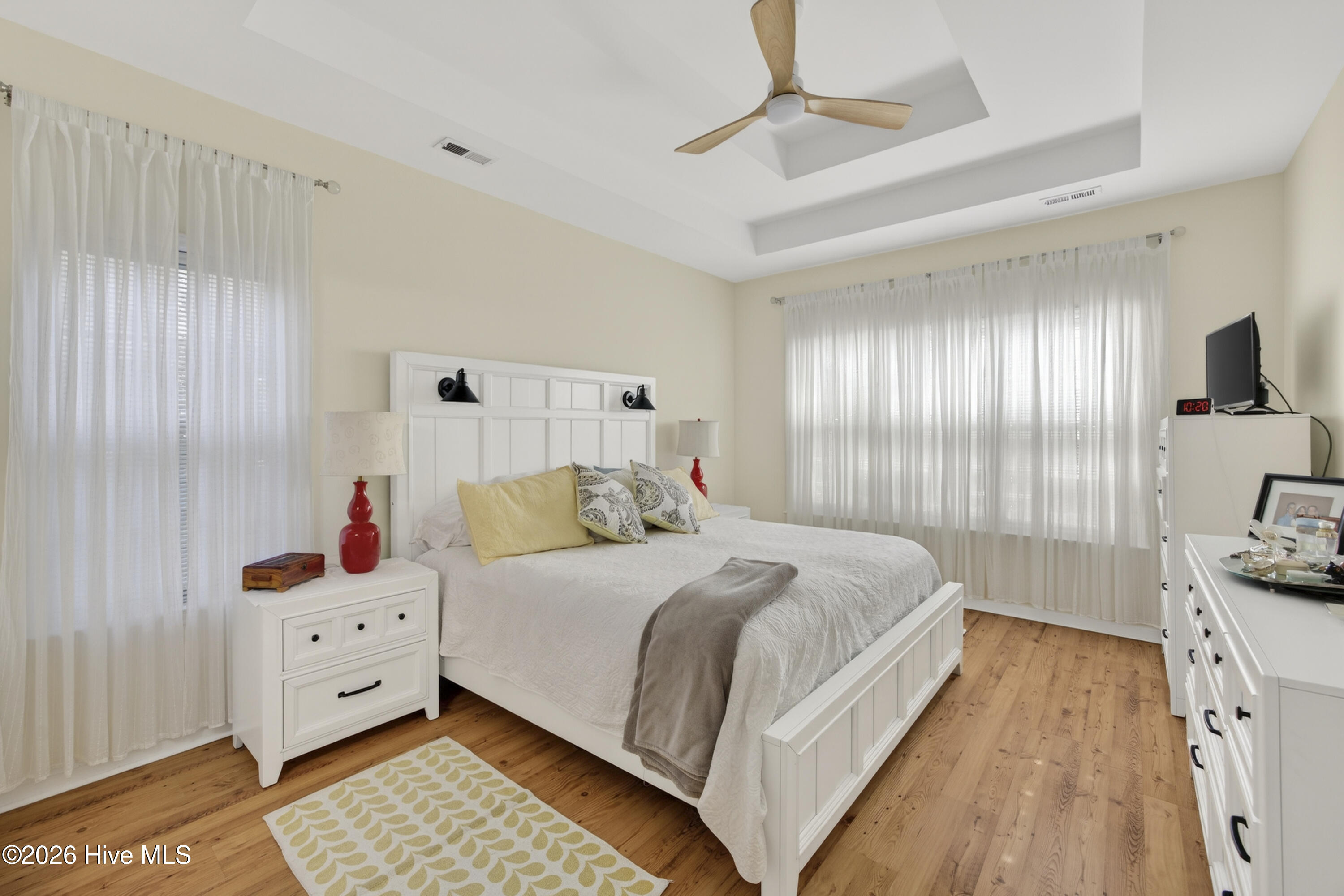 100560276 | Photo 17