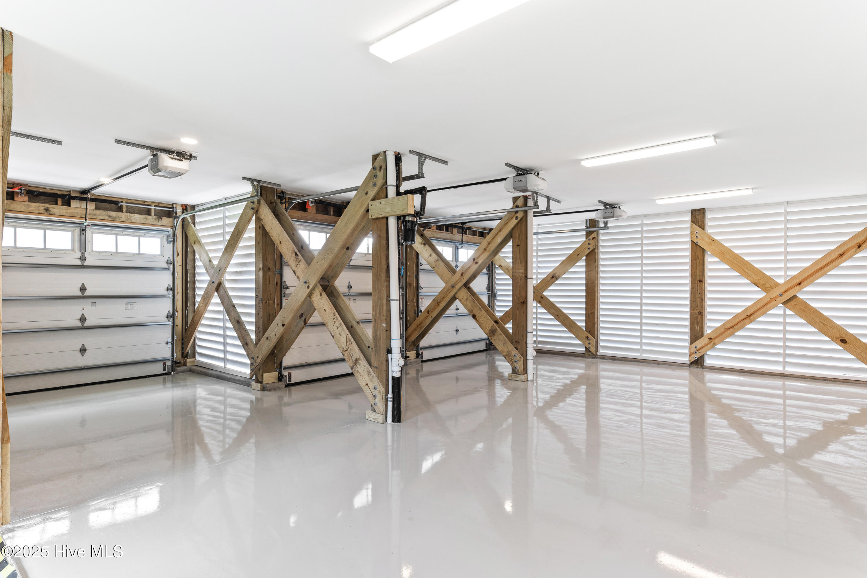 100534624 | Photo 57