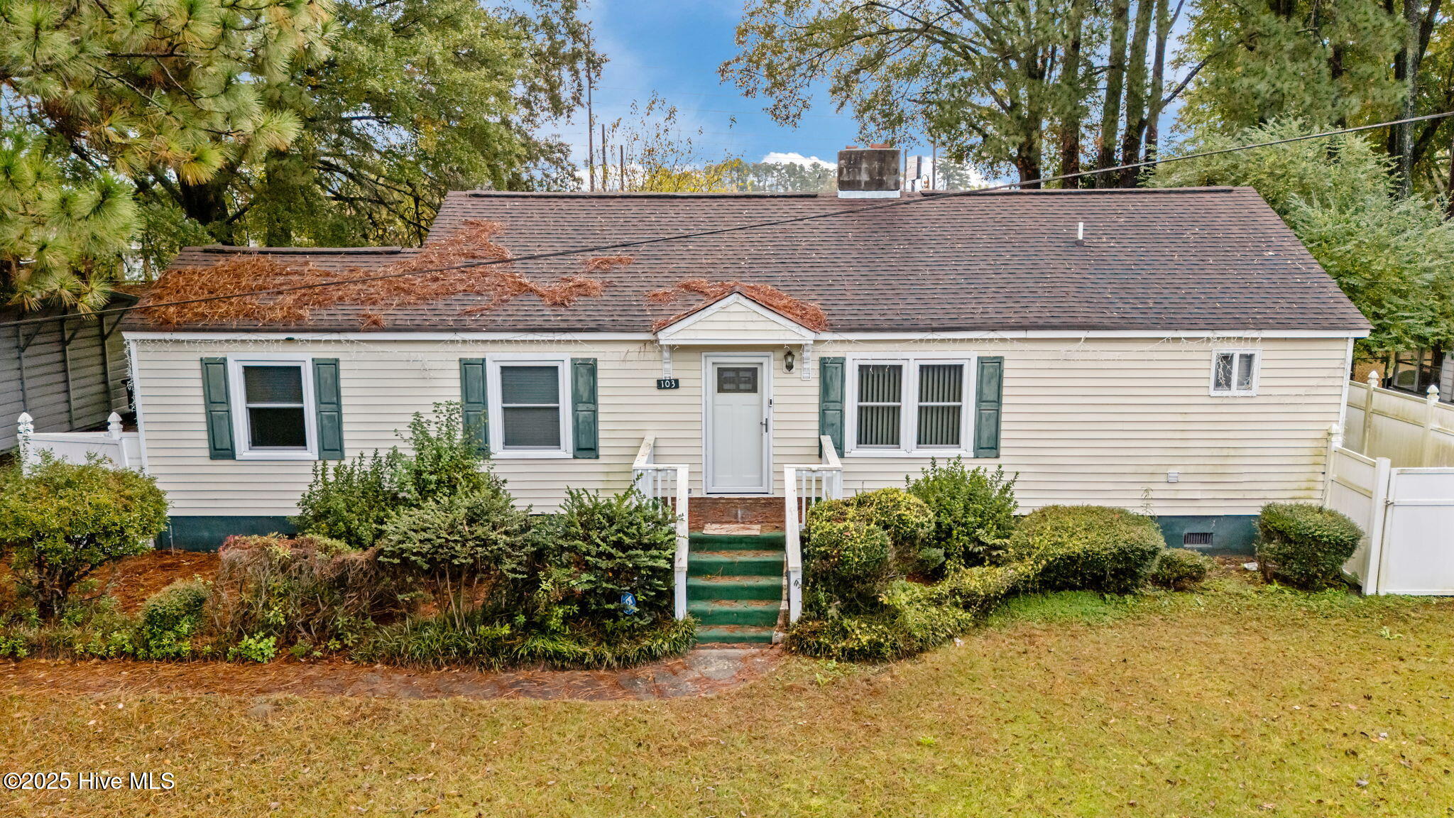 Homes for sale in Greenville, NC | 103 John Ave, Greenville, NC 27858 | MLS# 100539010