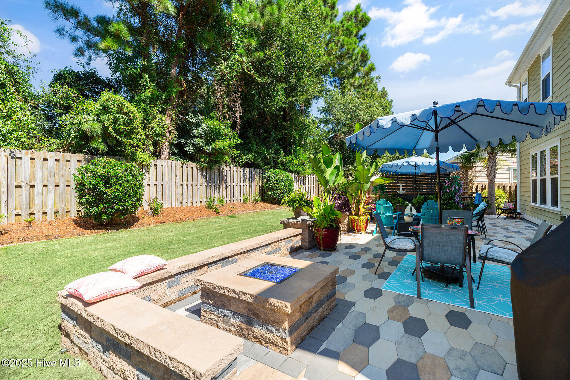 100531047 | Photo 60