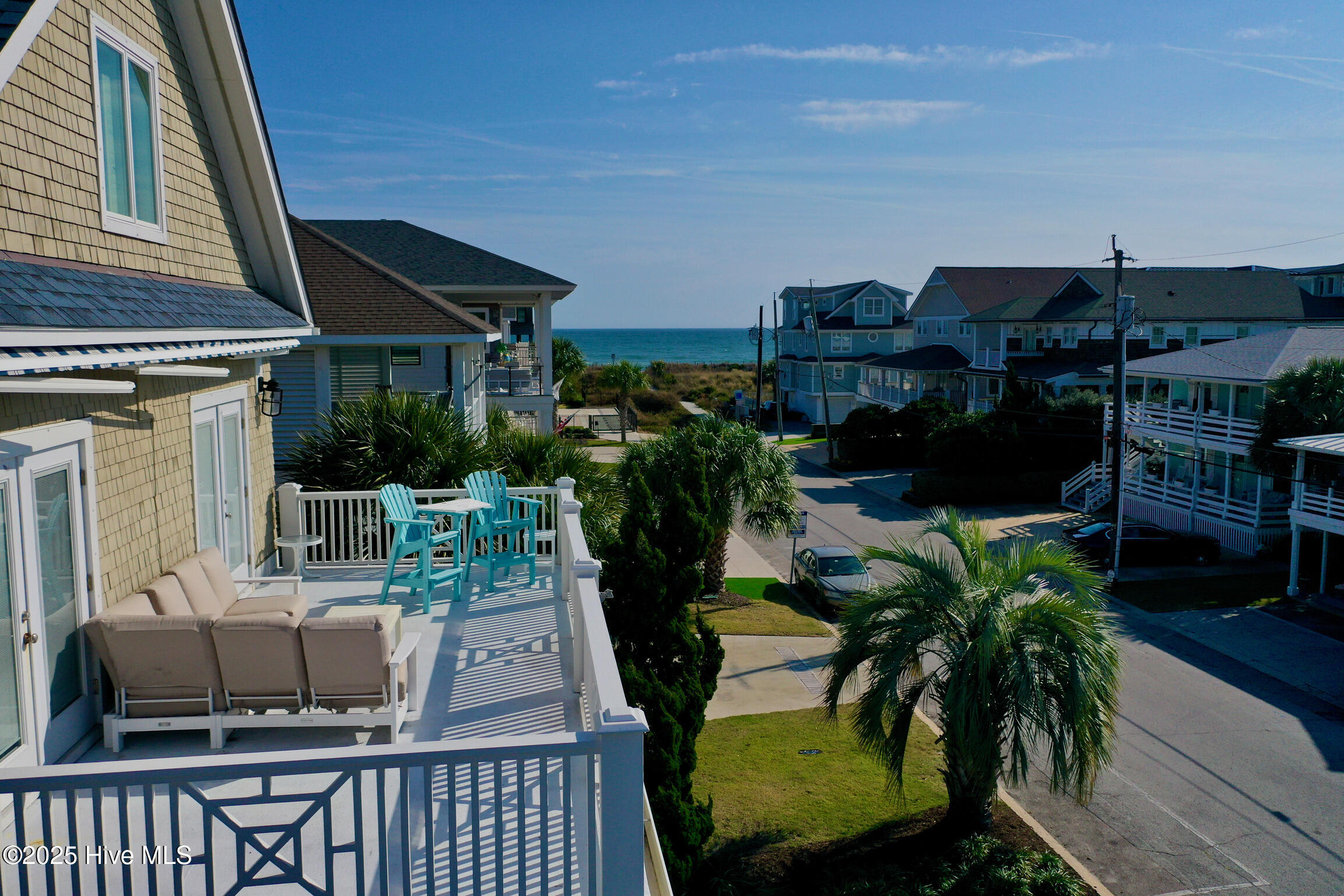 100543231 | Photo 12