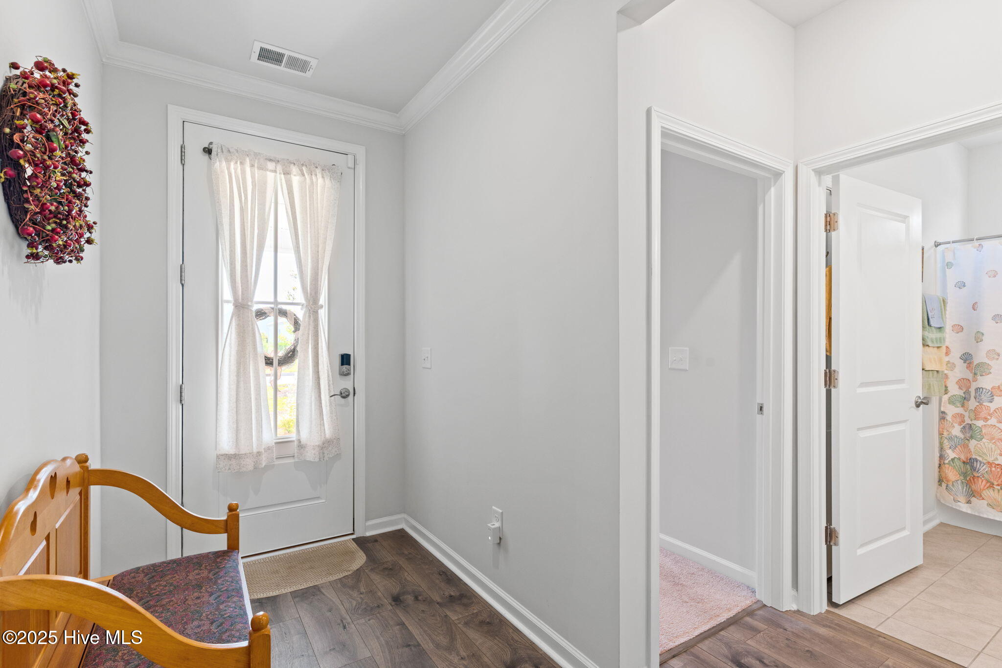 100516285 | Photo 35