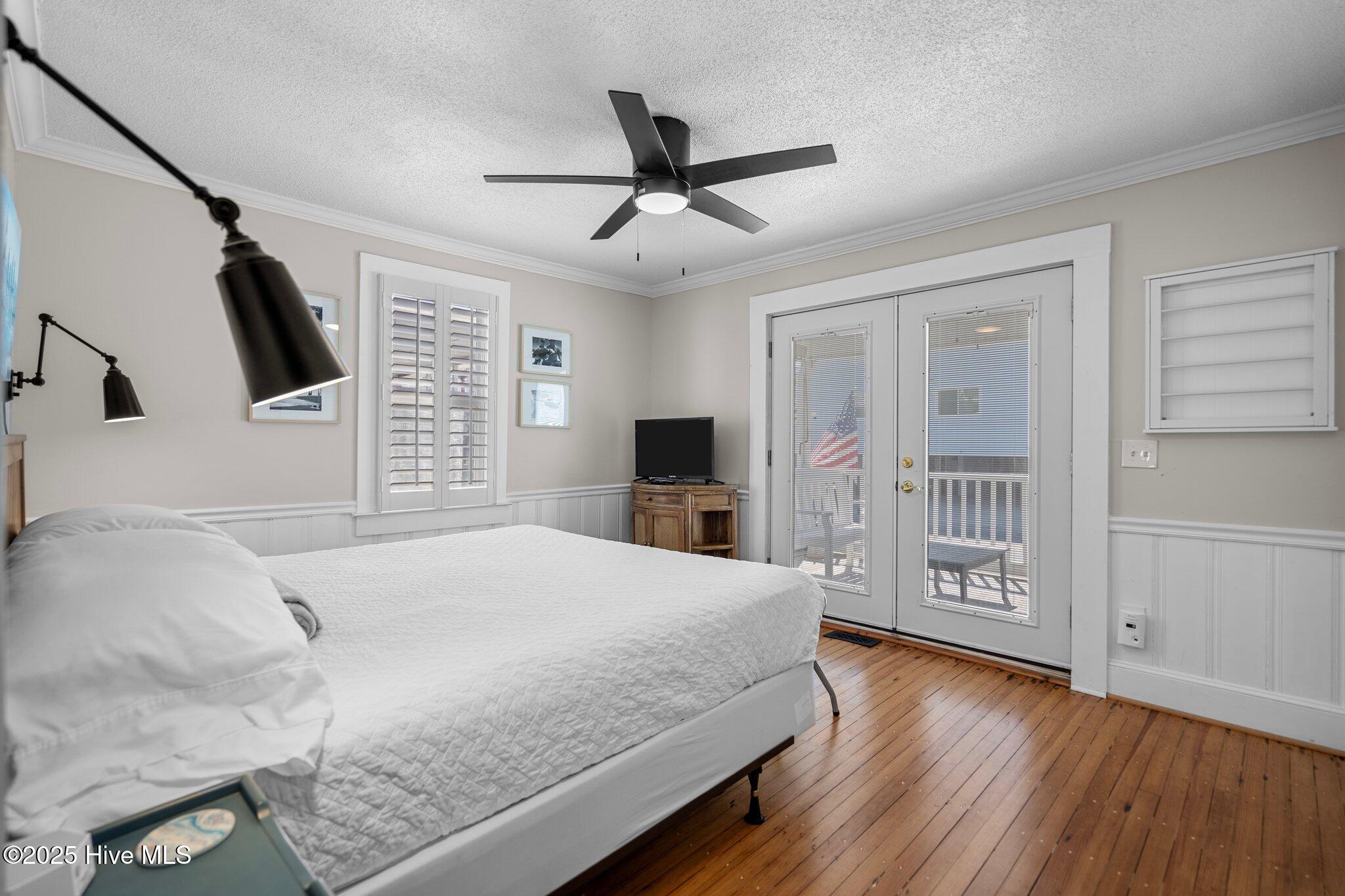 100532110 | Photo 36