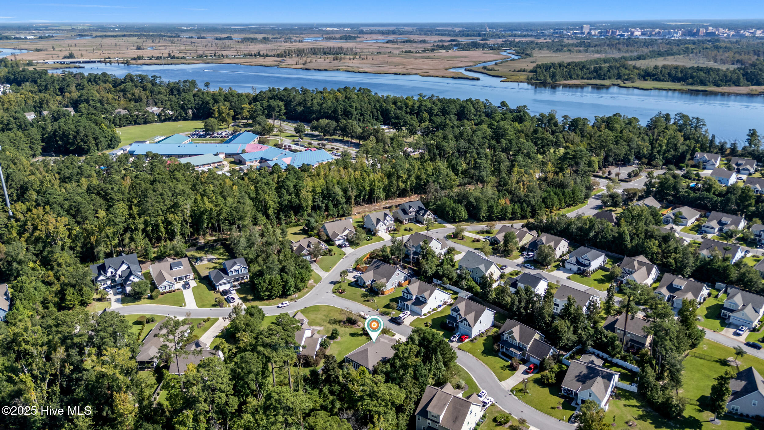 100529345 | Photo 44