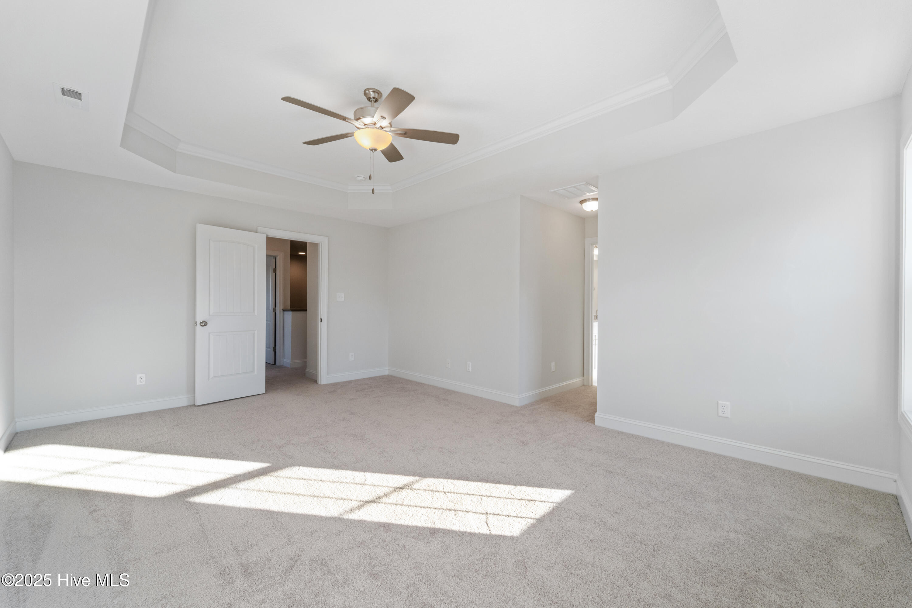 100507154 | Photo 26