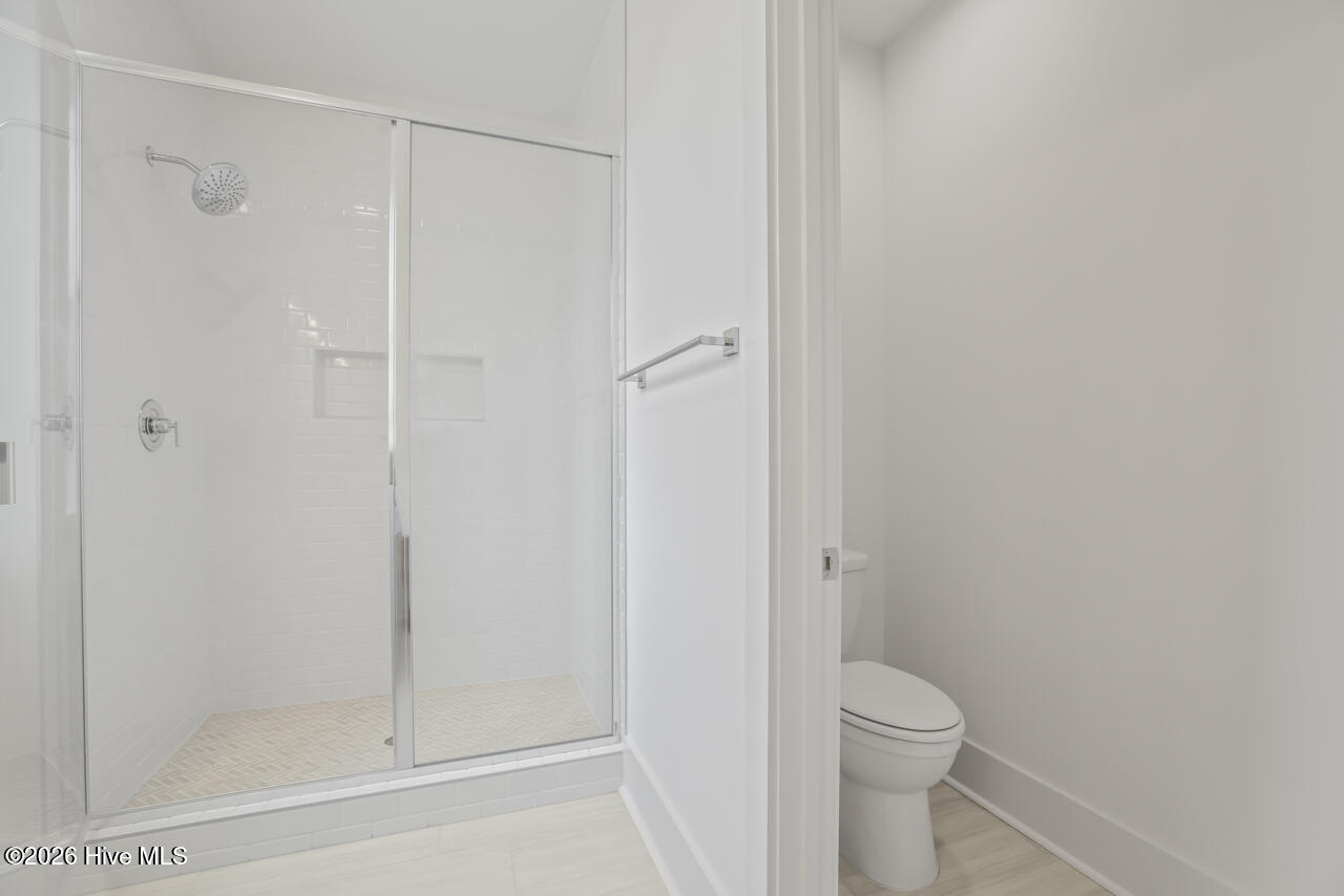 100544429 | Photo 28