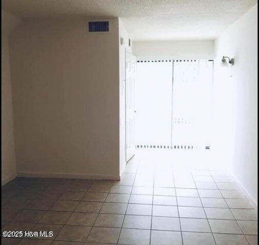 100525669 | Photo 14