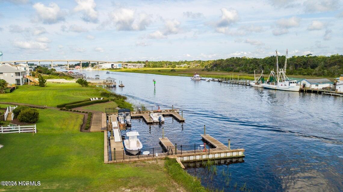 100528317 | Photo 14