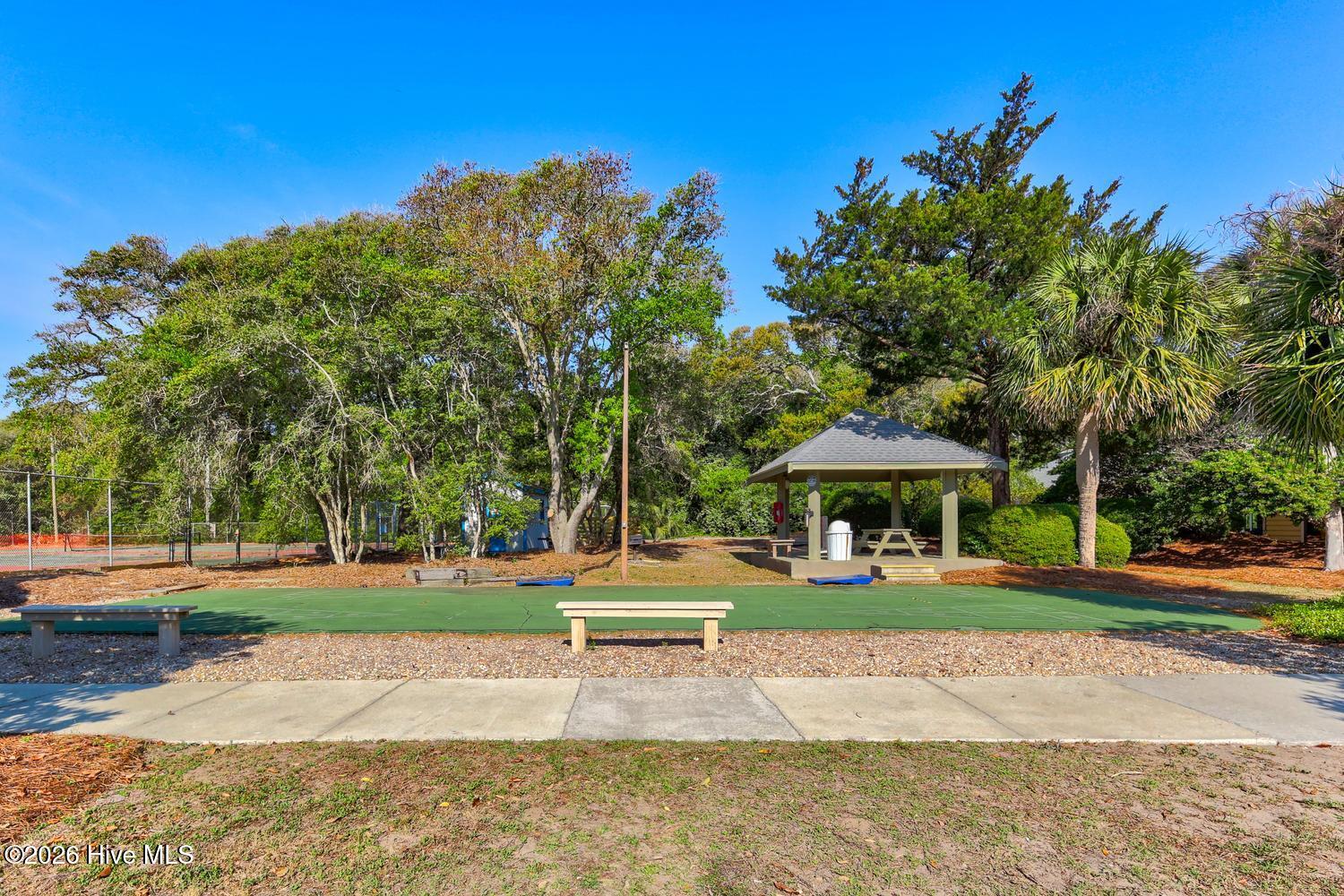 100569348 | Photo 43