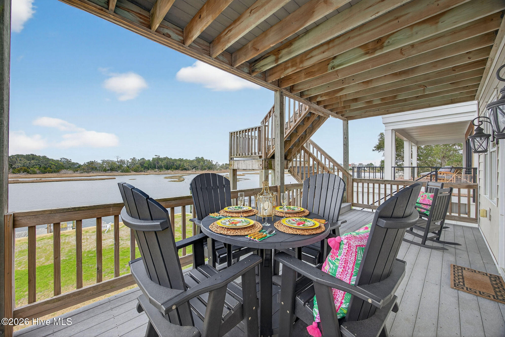 100558611 | Photo 42