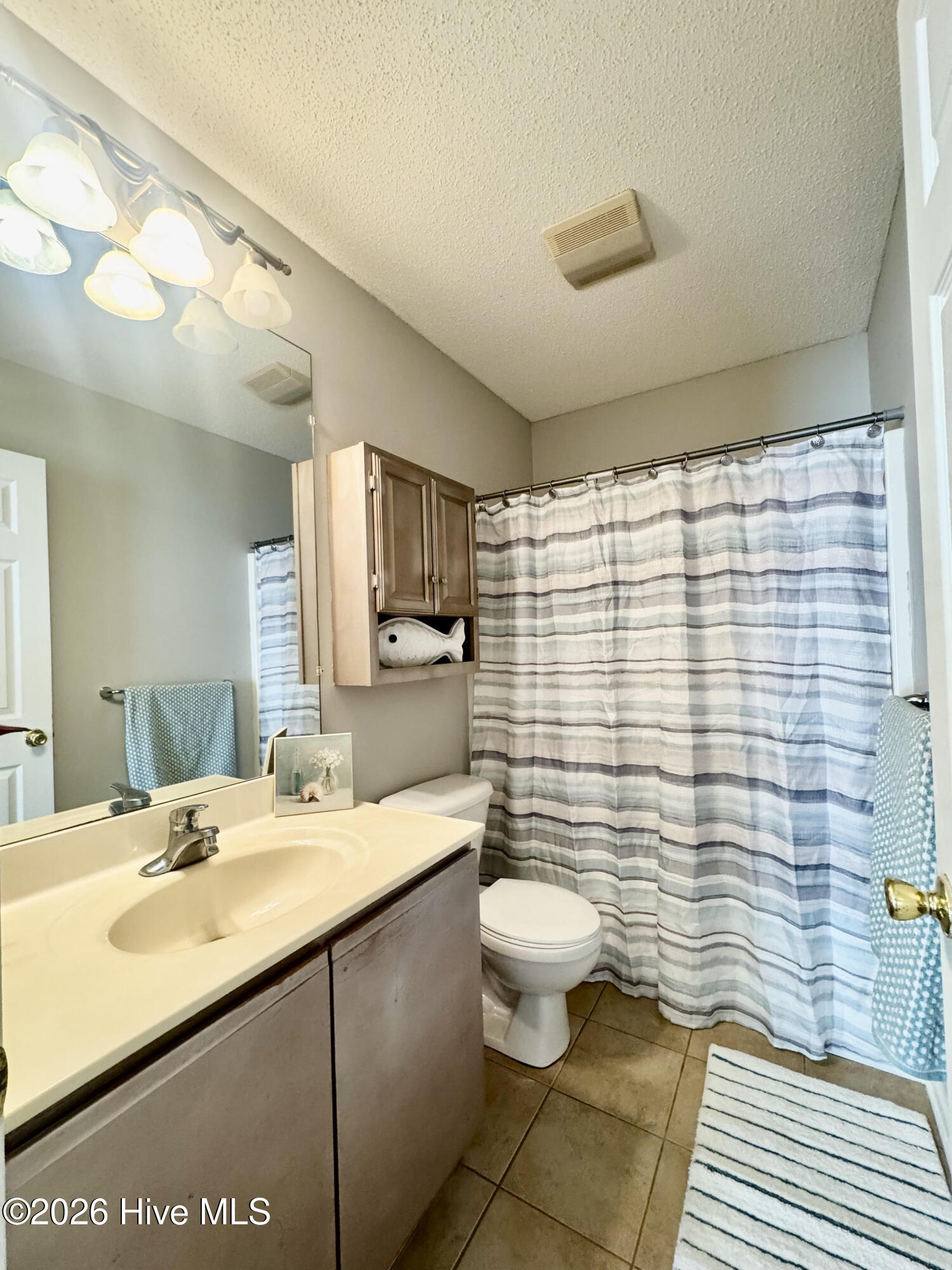 100568678 | Photo 11