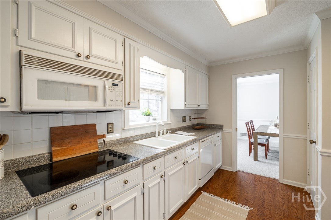 170 Dunwoody Drive