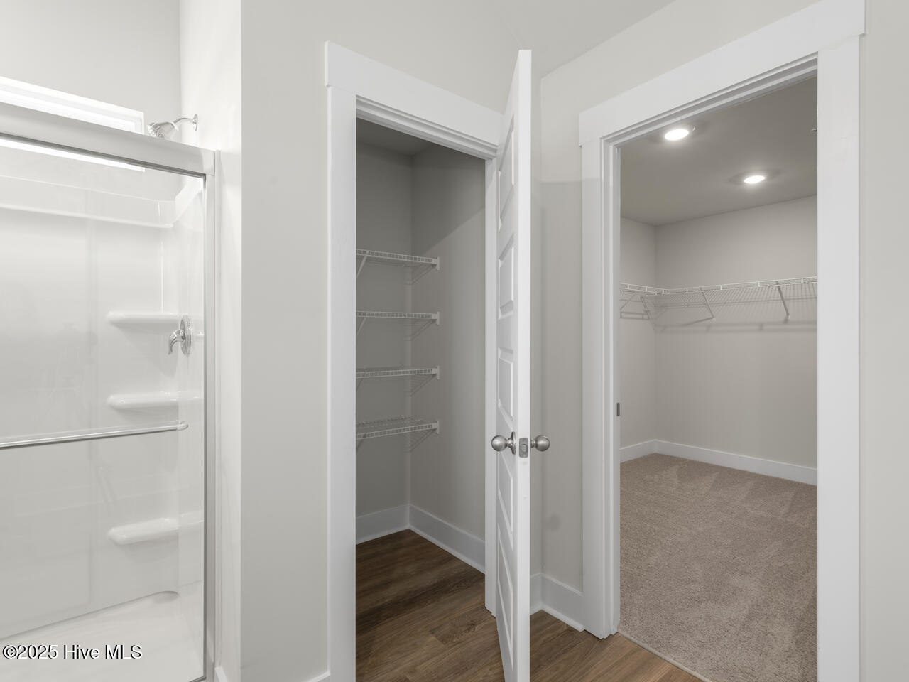 100536995 | Photo 29