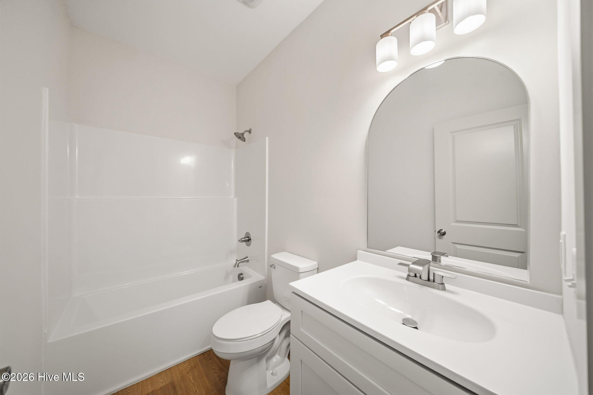 100562147 | Photo 53