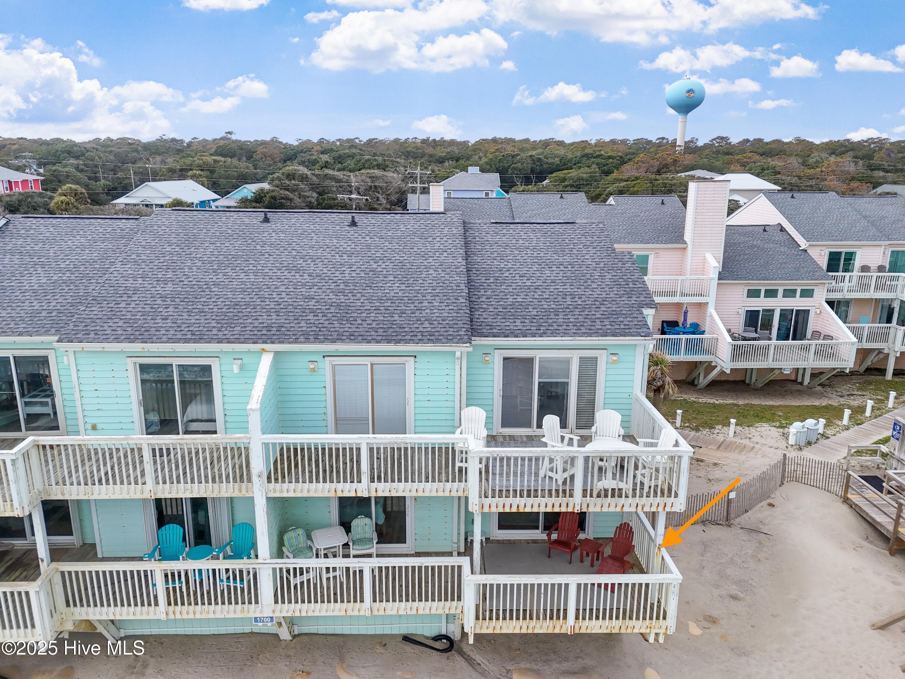 100544302 | Photo 38