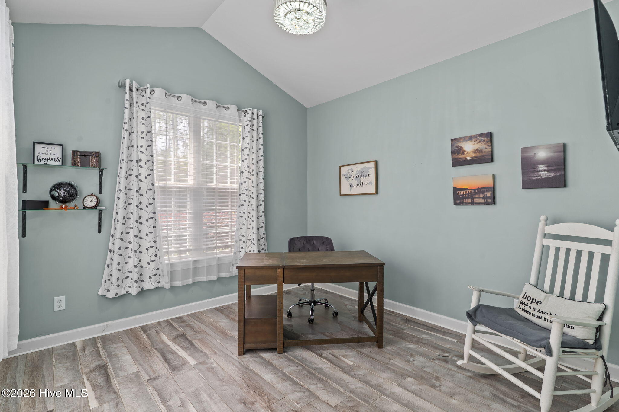 100562744 | Photo 28