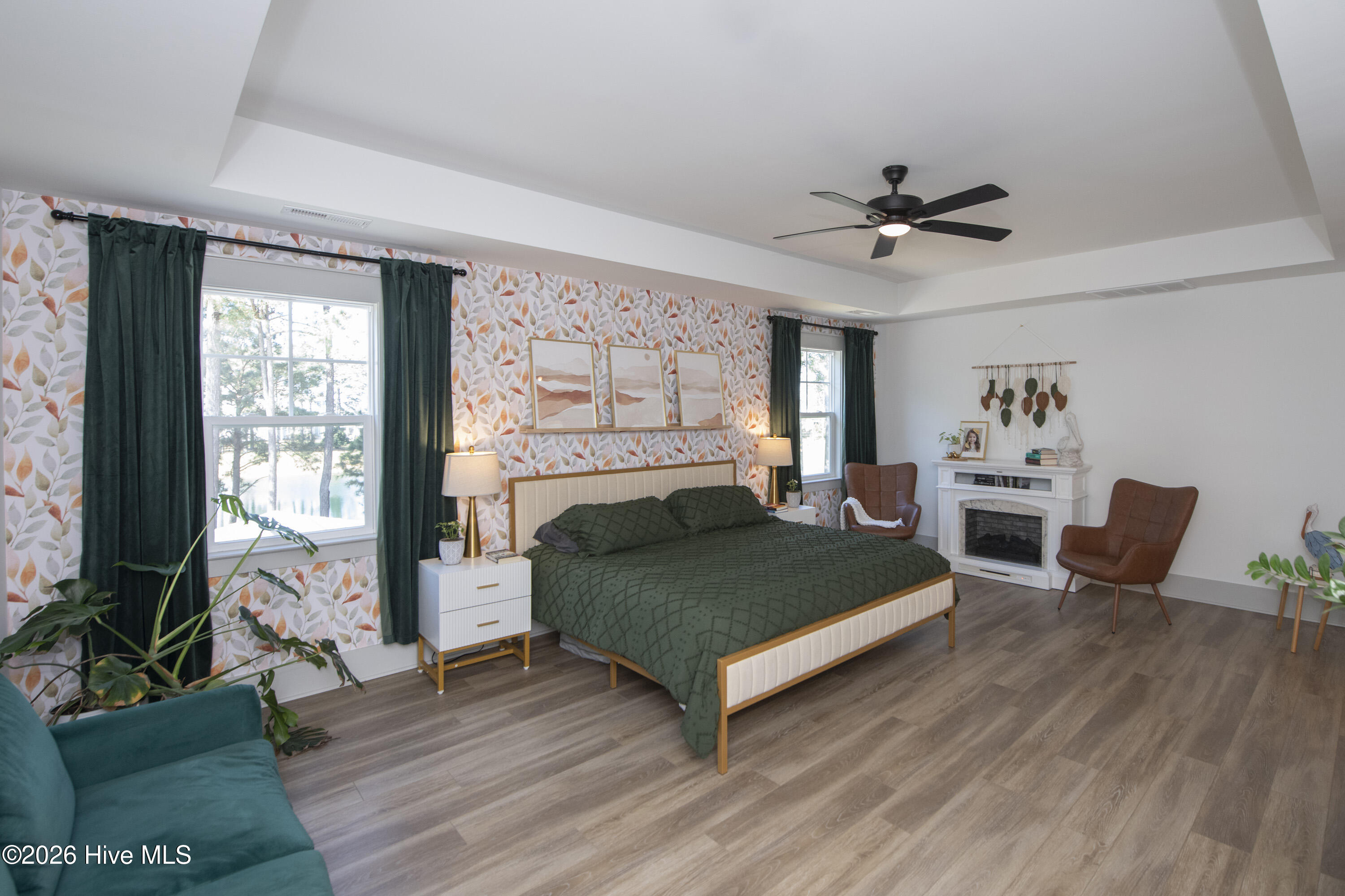 100563694 | Photo 33