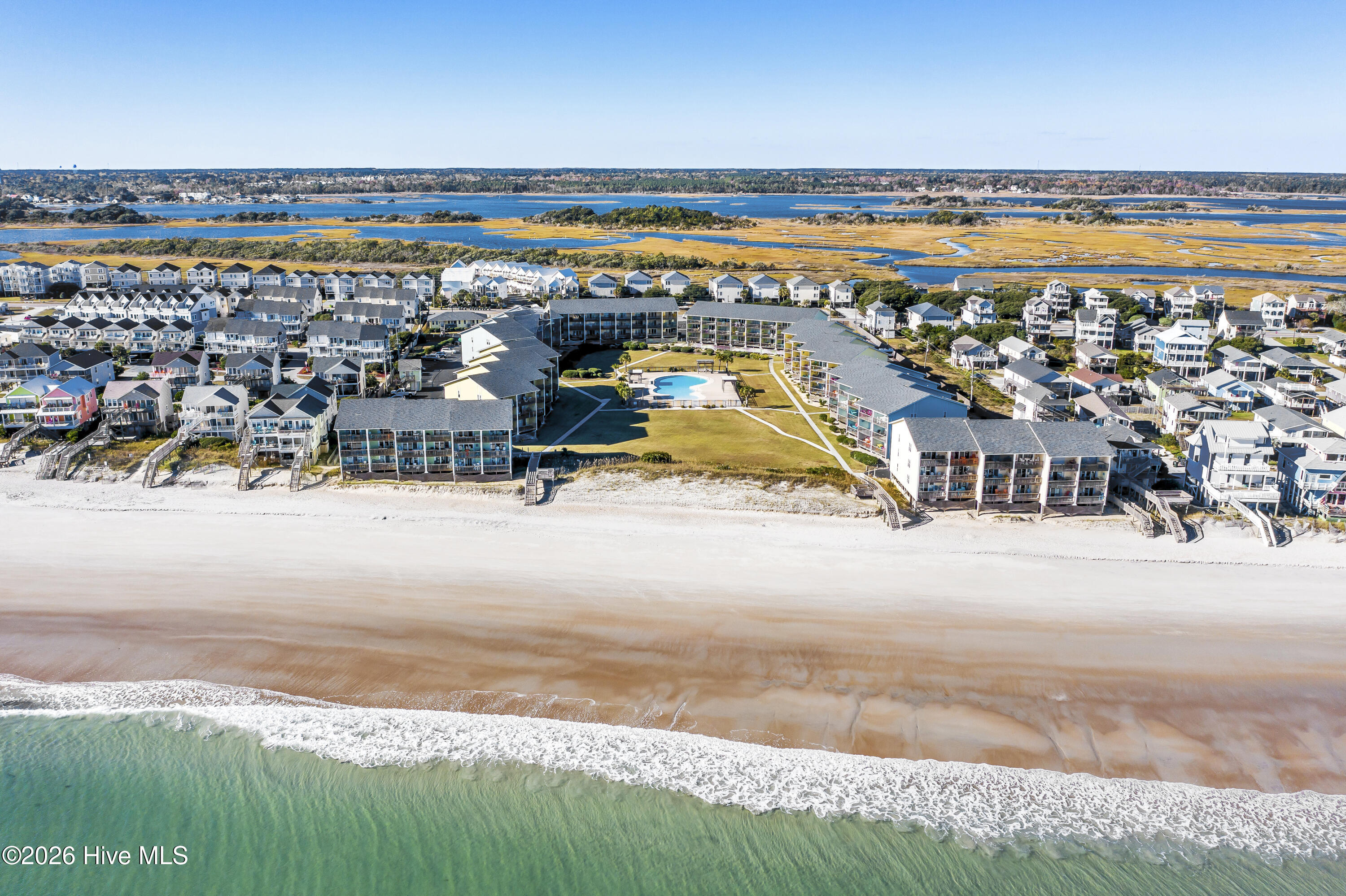 100564975 | Photo 33