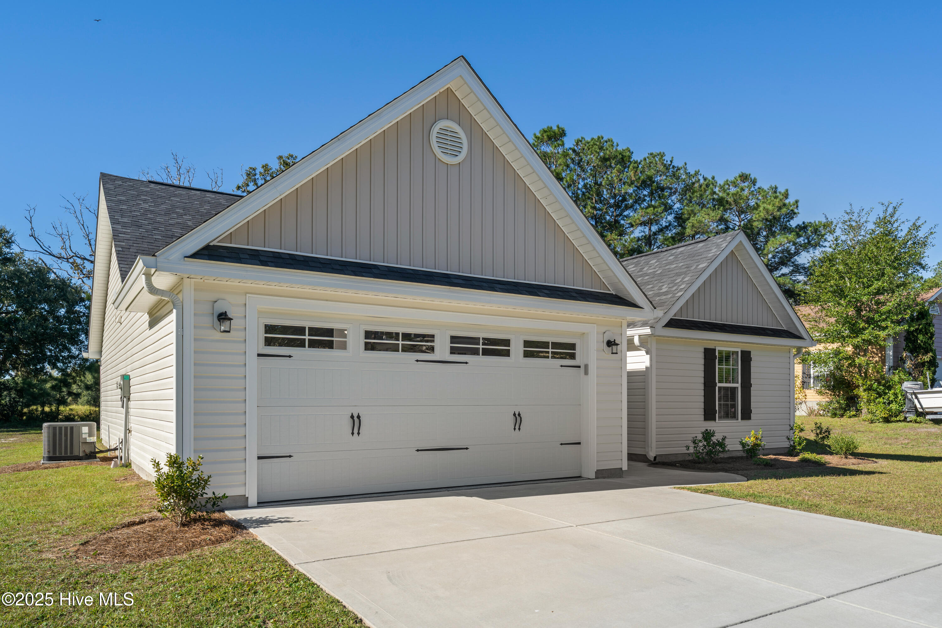 489 Lancaster Woods Drive SW, Supply, NC 28462 – photo 5: 489LancasterWoods-13