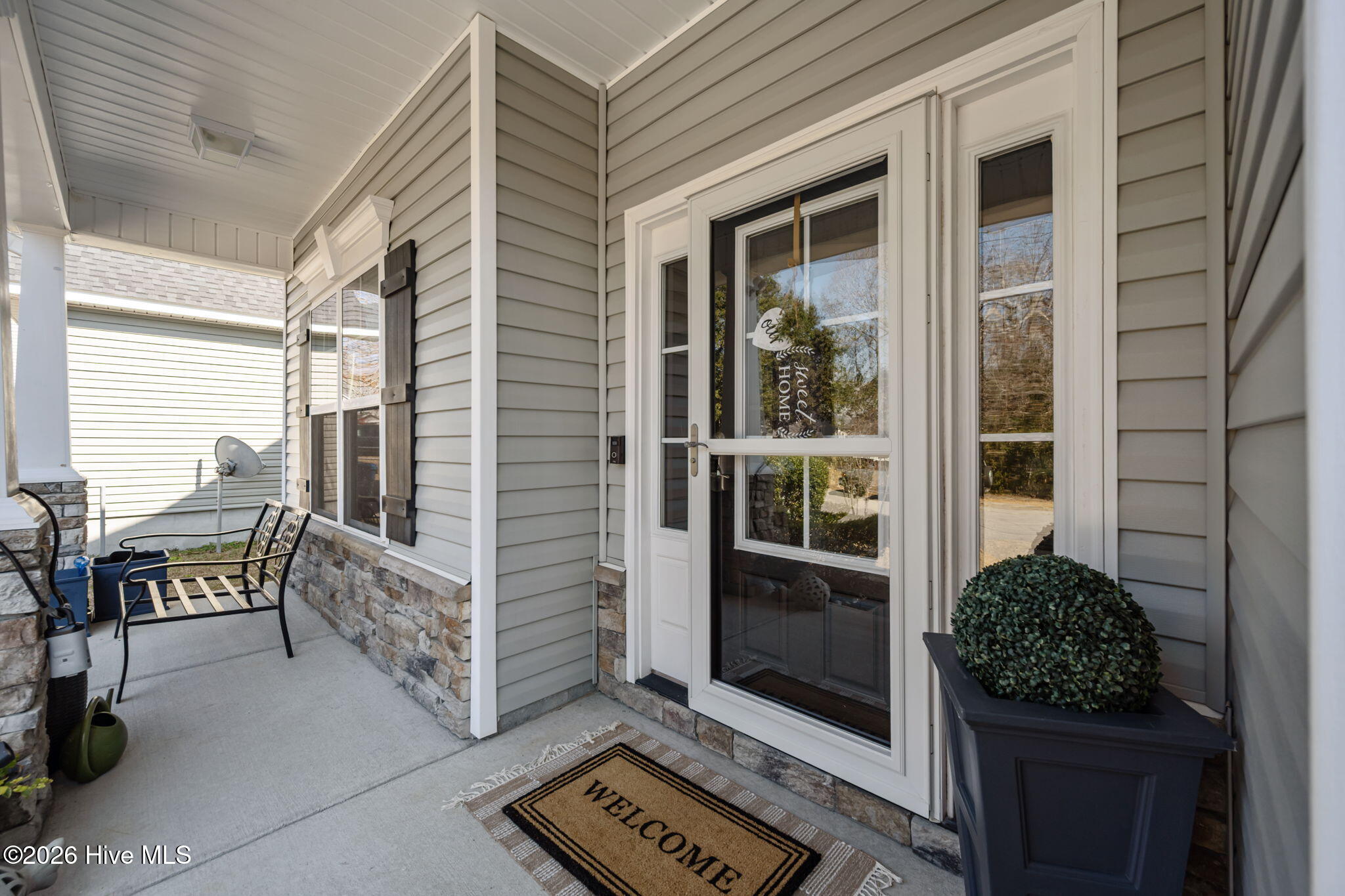 100552744 | Photo 42