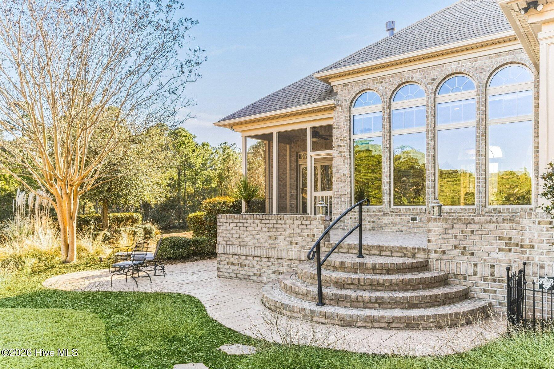 100555676 | Photo 46