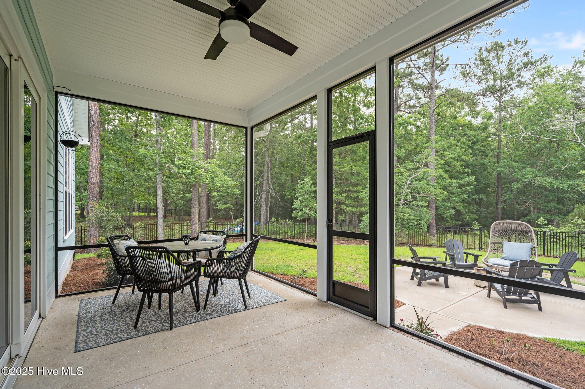 100510918 | Photo 46