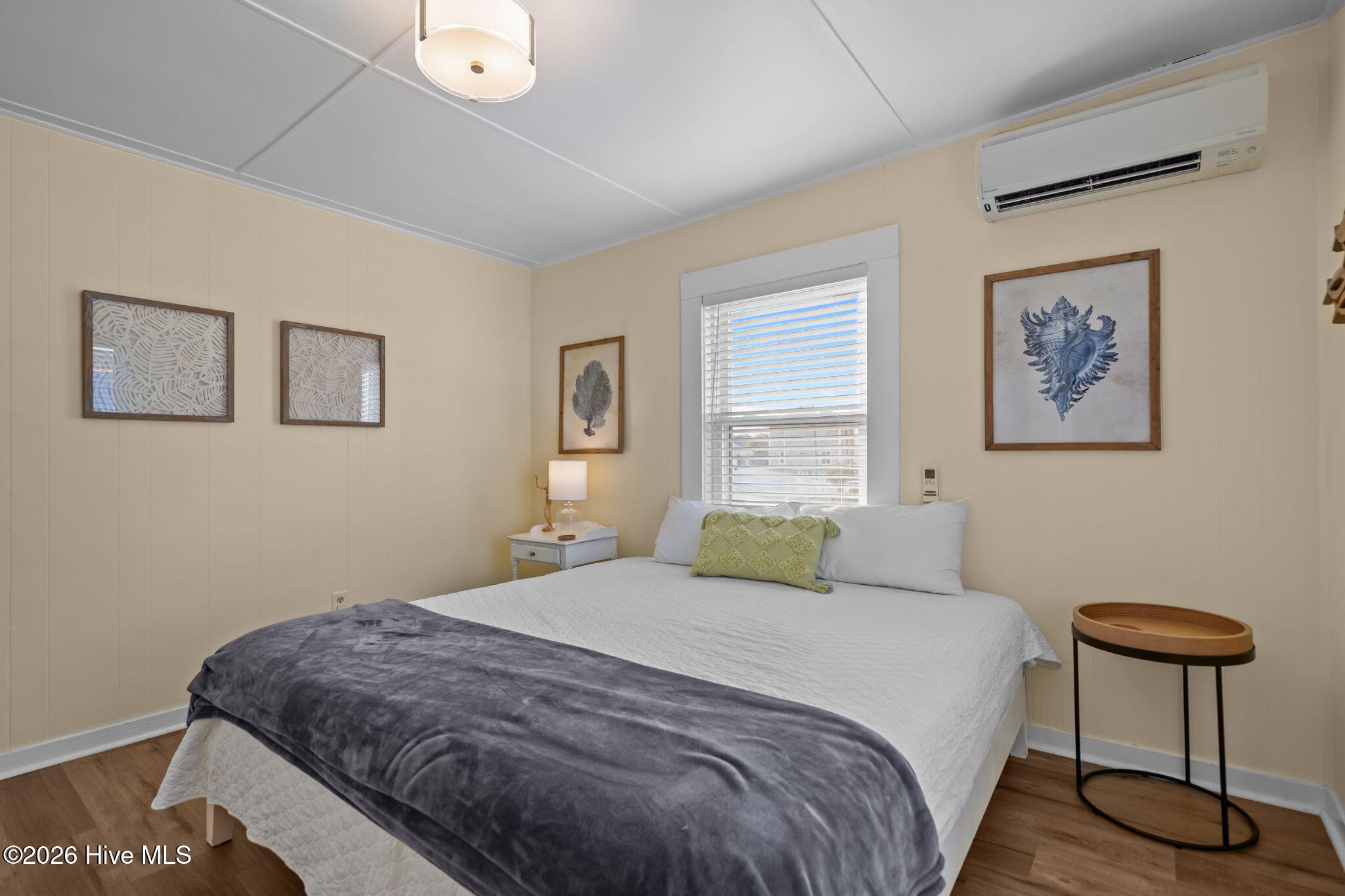 100552359 | Photo 26