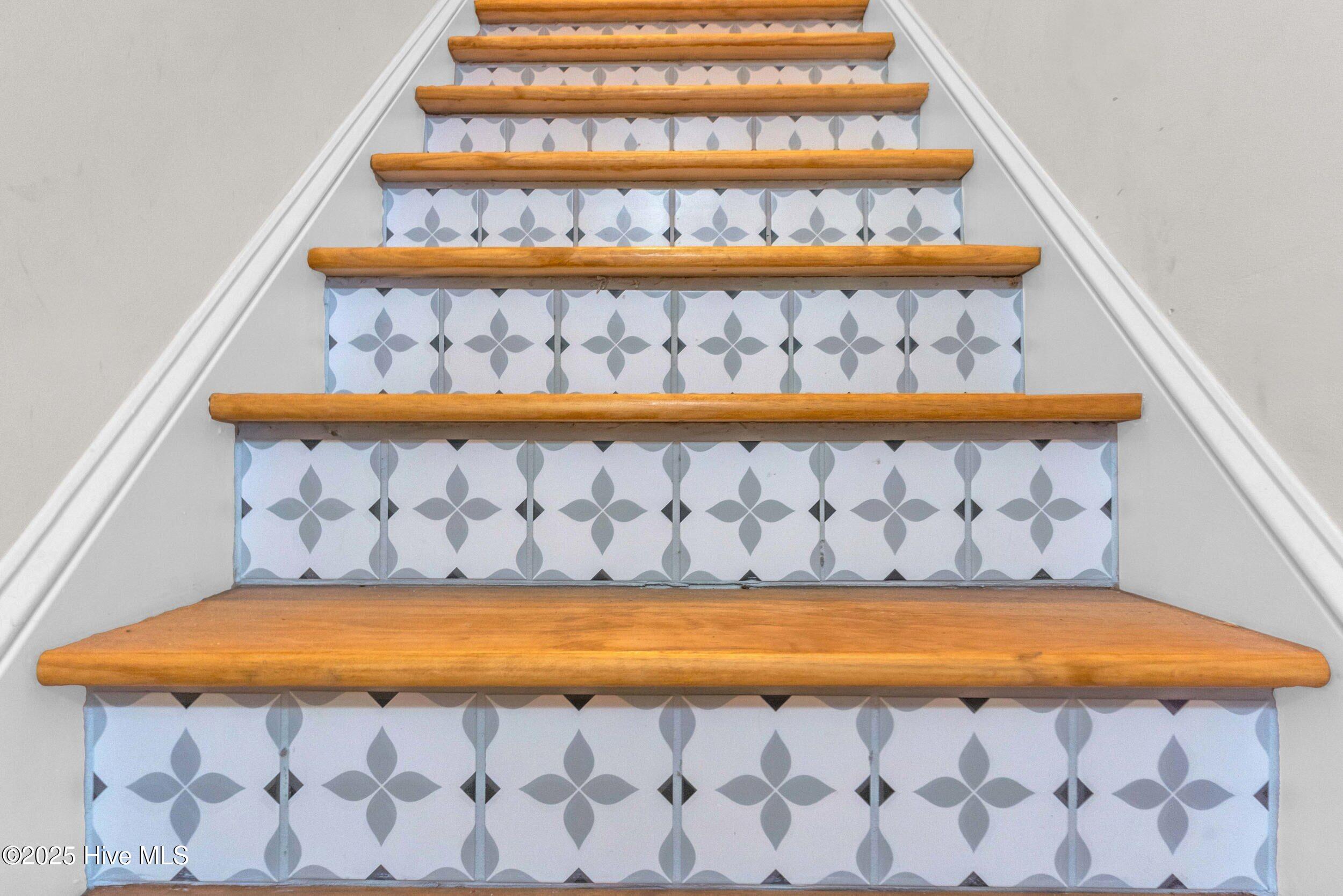 100521196 | Photo 27