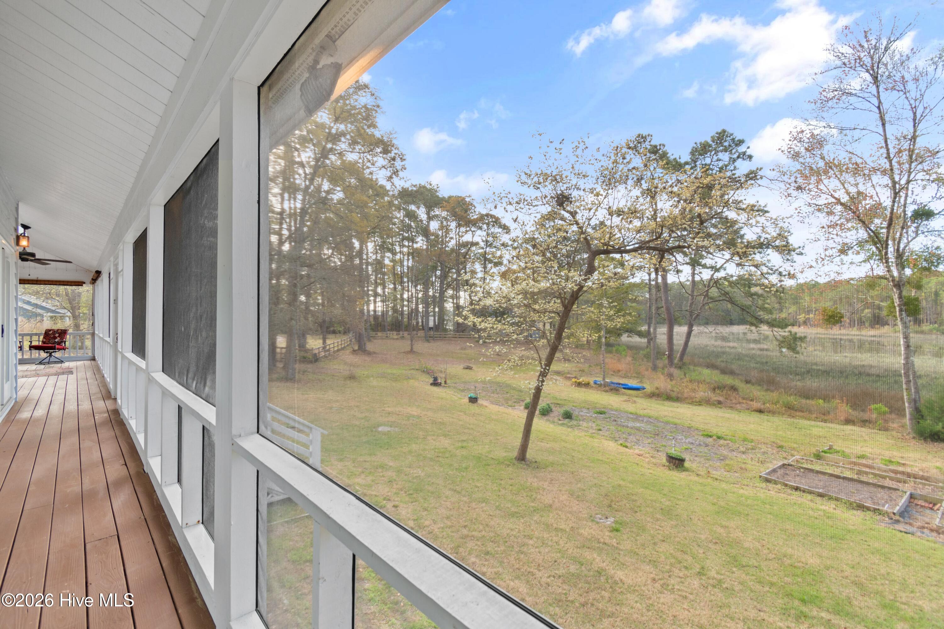 100564026 | Photo 37