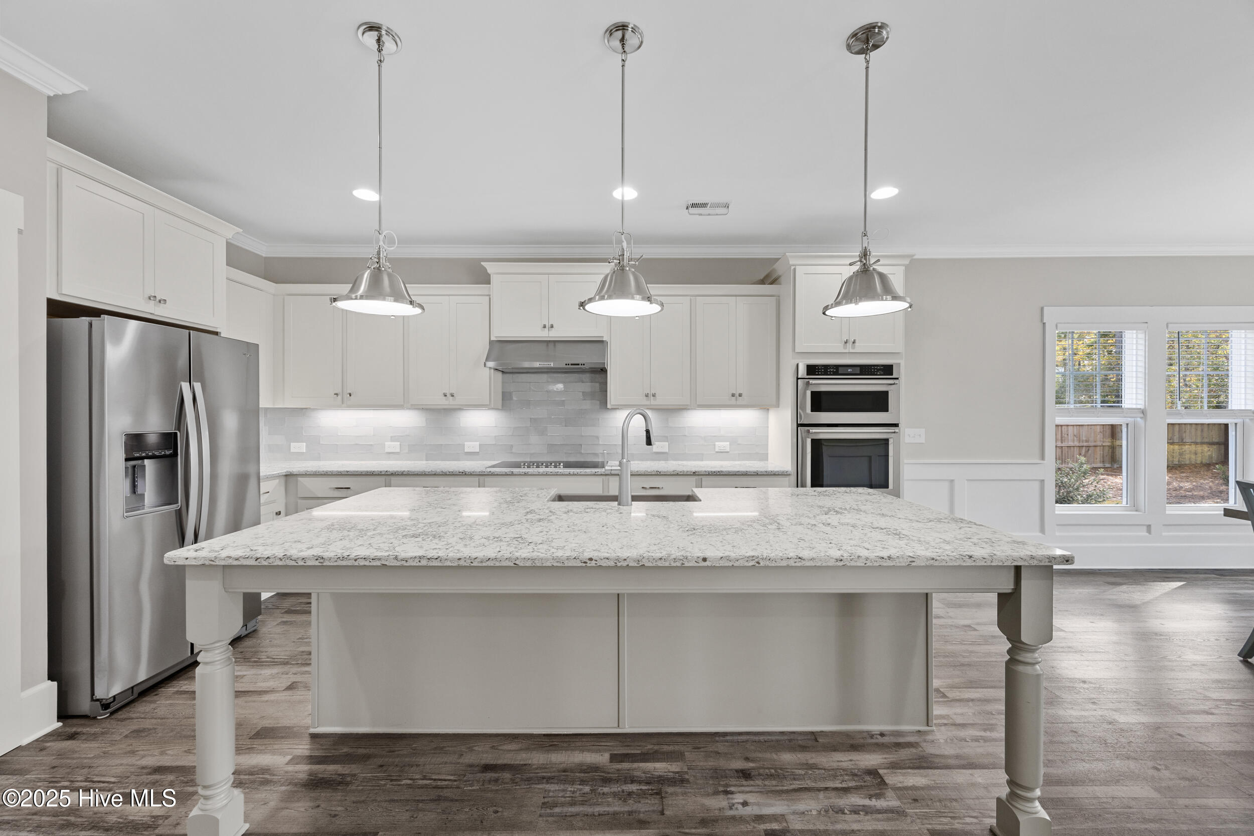 100544586 | Photo 26