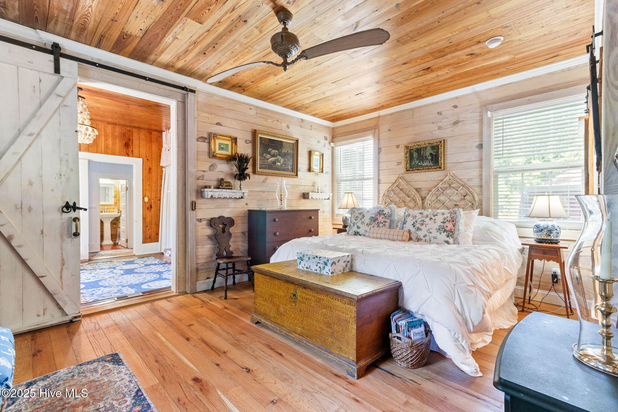 100507341 | Photo 24