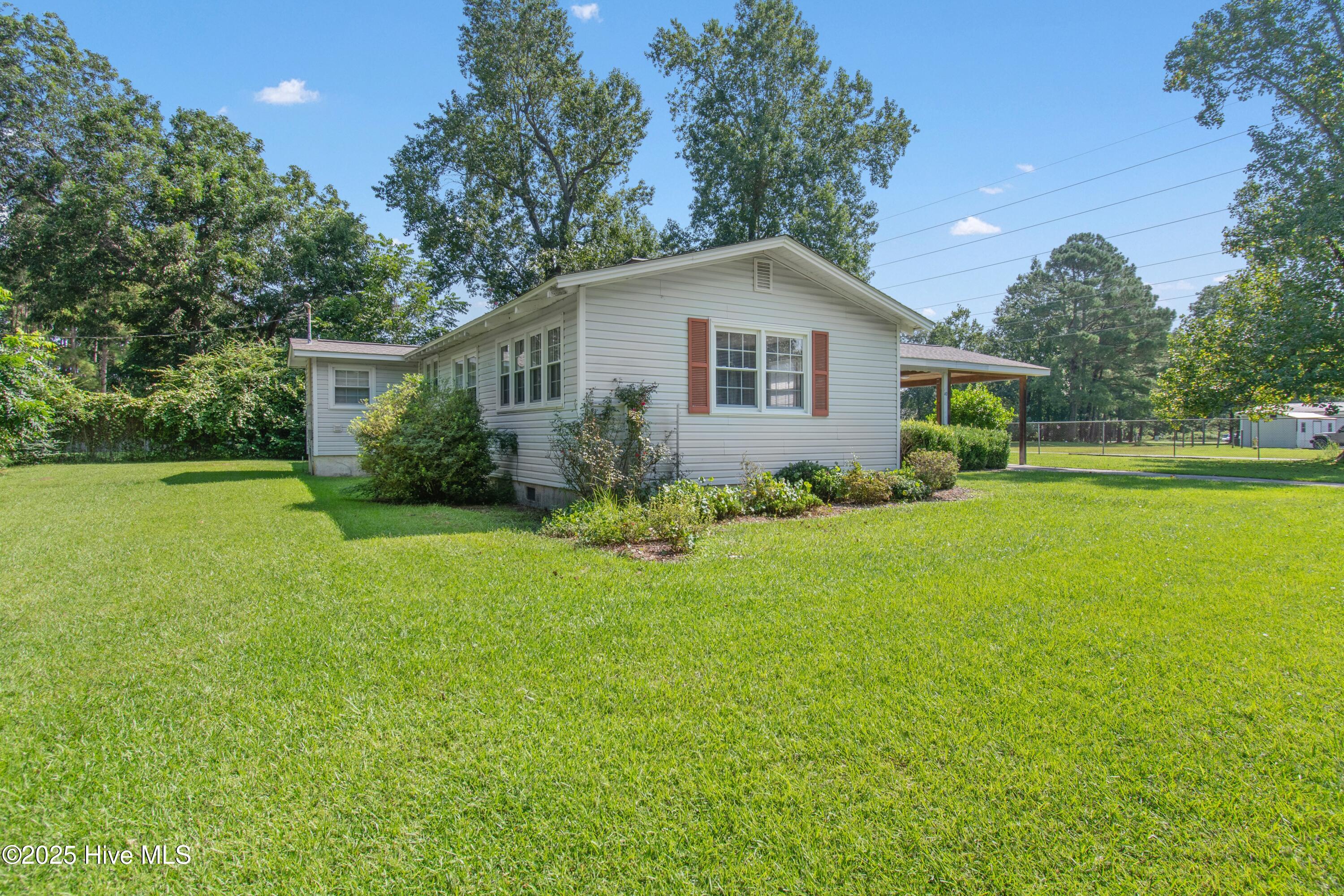 100525762 | Photo 24