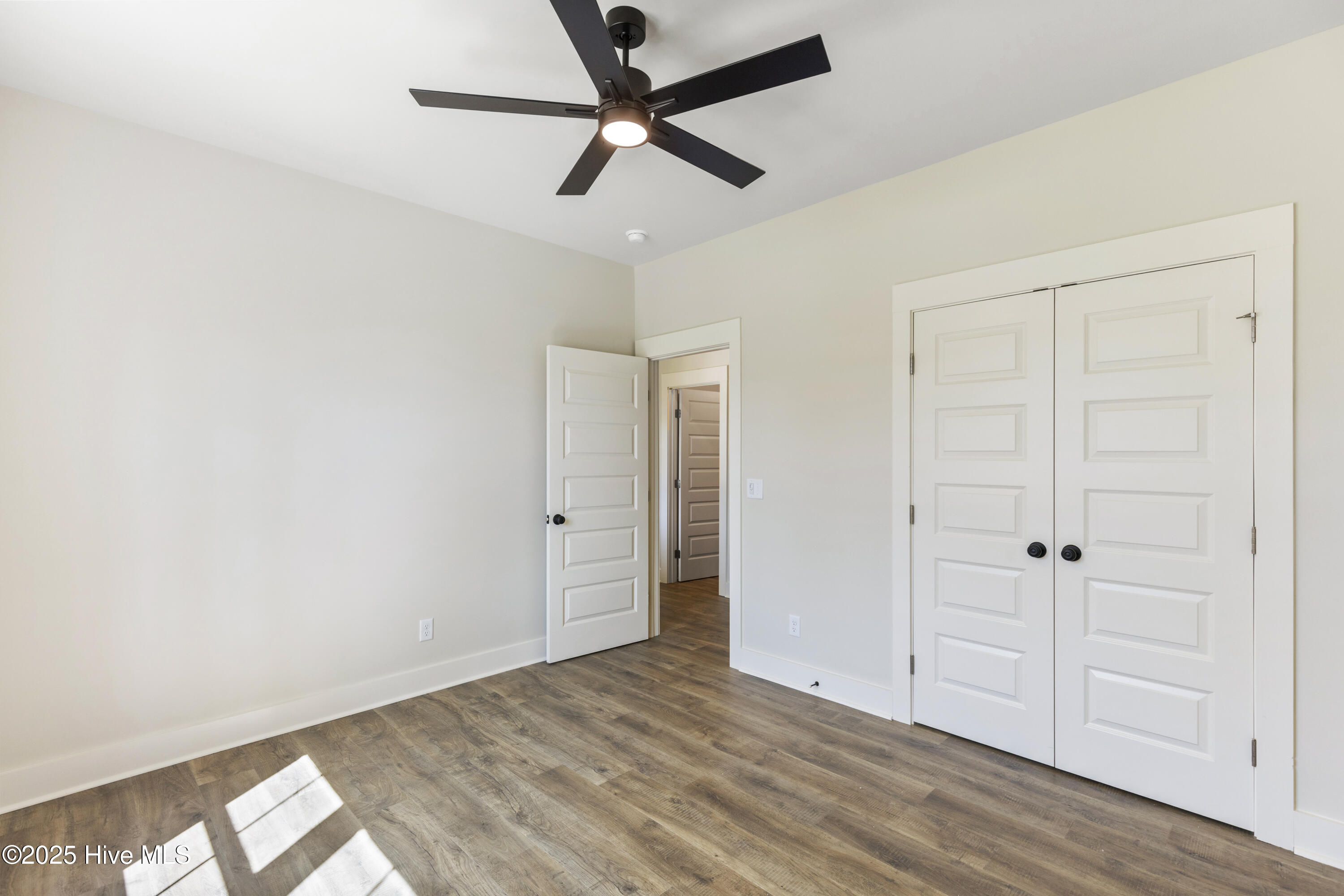 100539759 | Photo 21