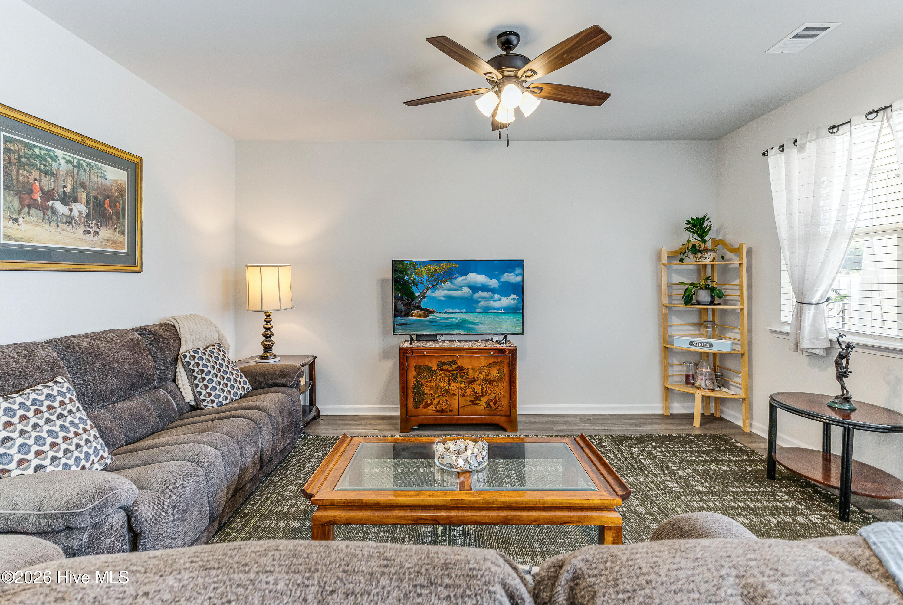 100566336 | Photo 19