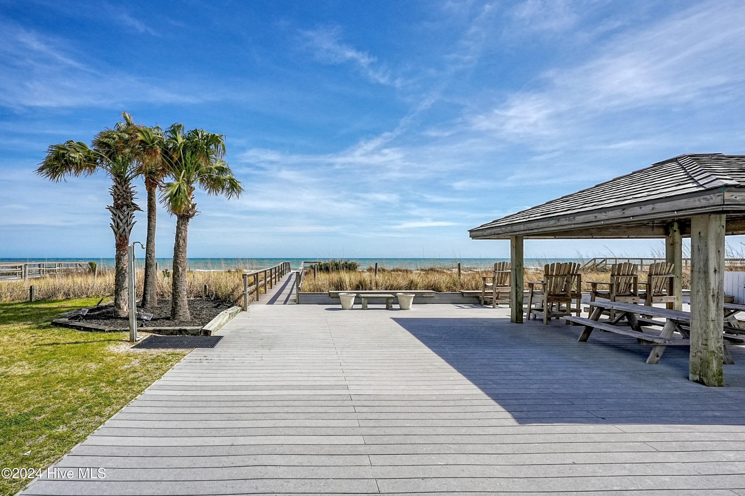 1615 Lake Park Boulevard S, Carolina Beach, NC 28428 – photo 19: 22-SkyVue_A7404566_83