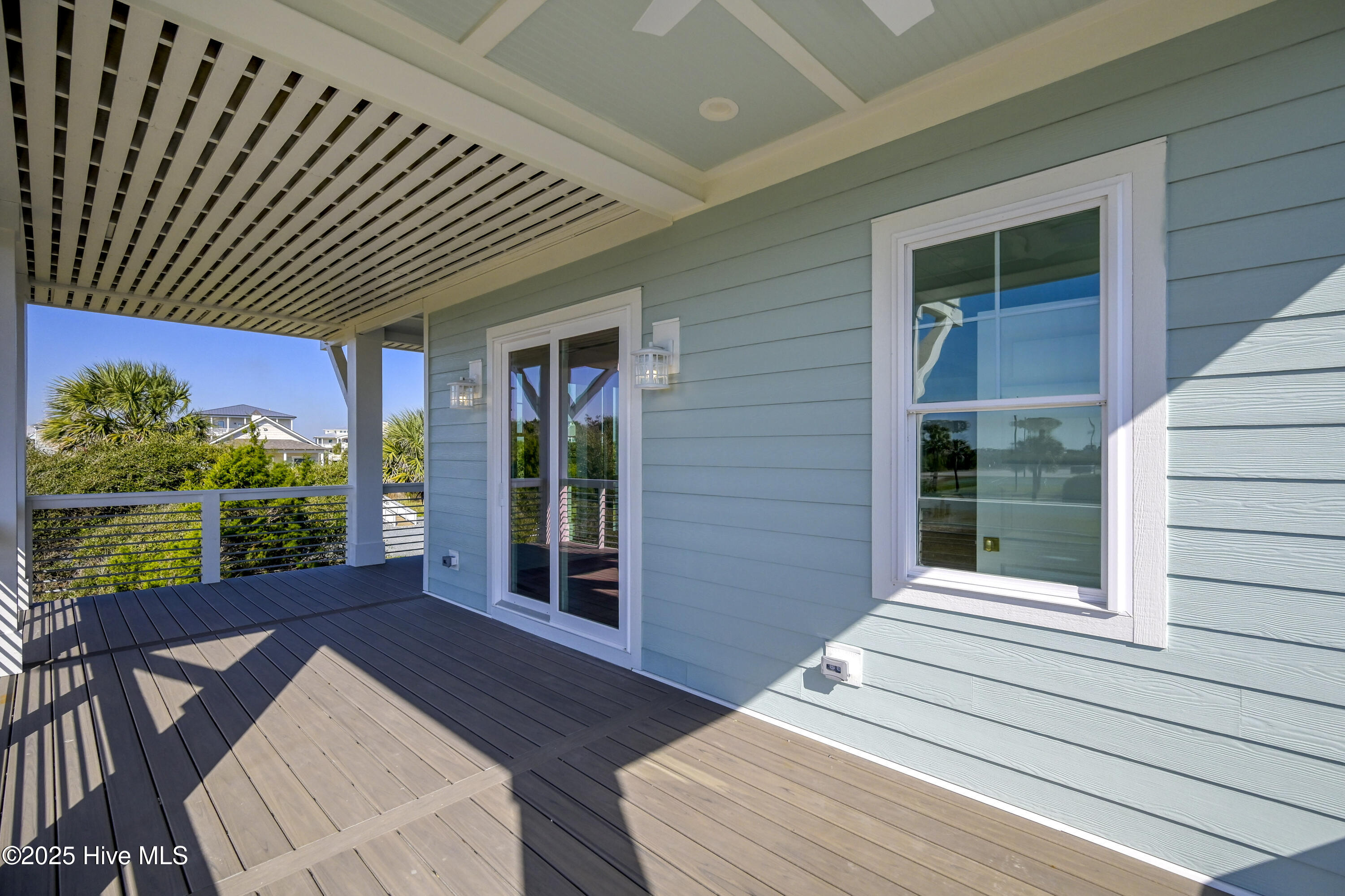 100516070 | Photo 73