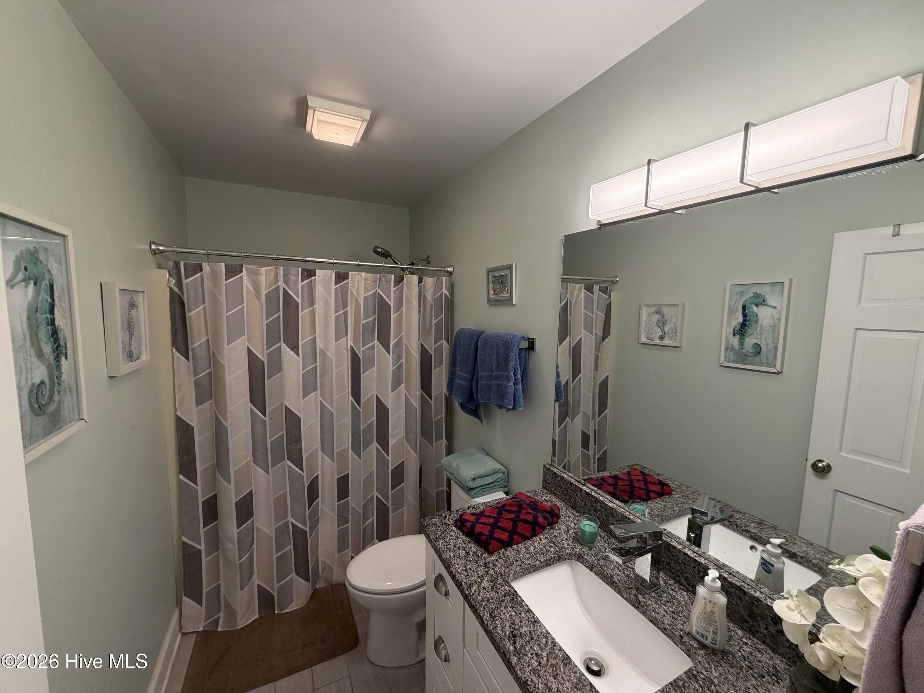 100557023 | Photo 13