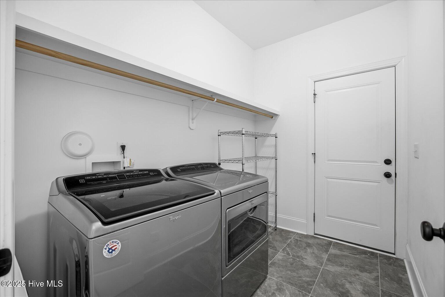 100547159 | Photo 31