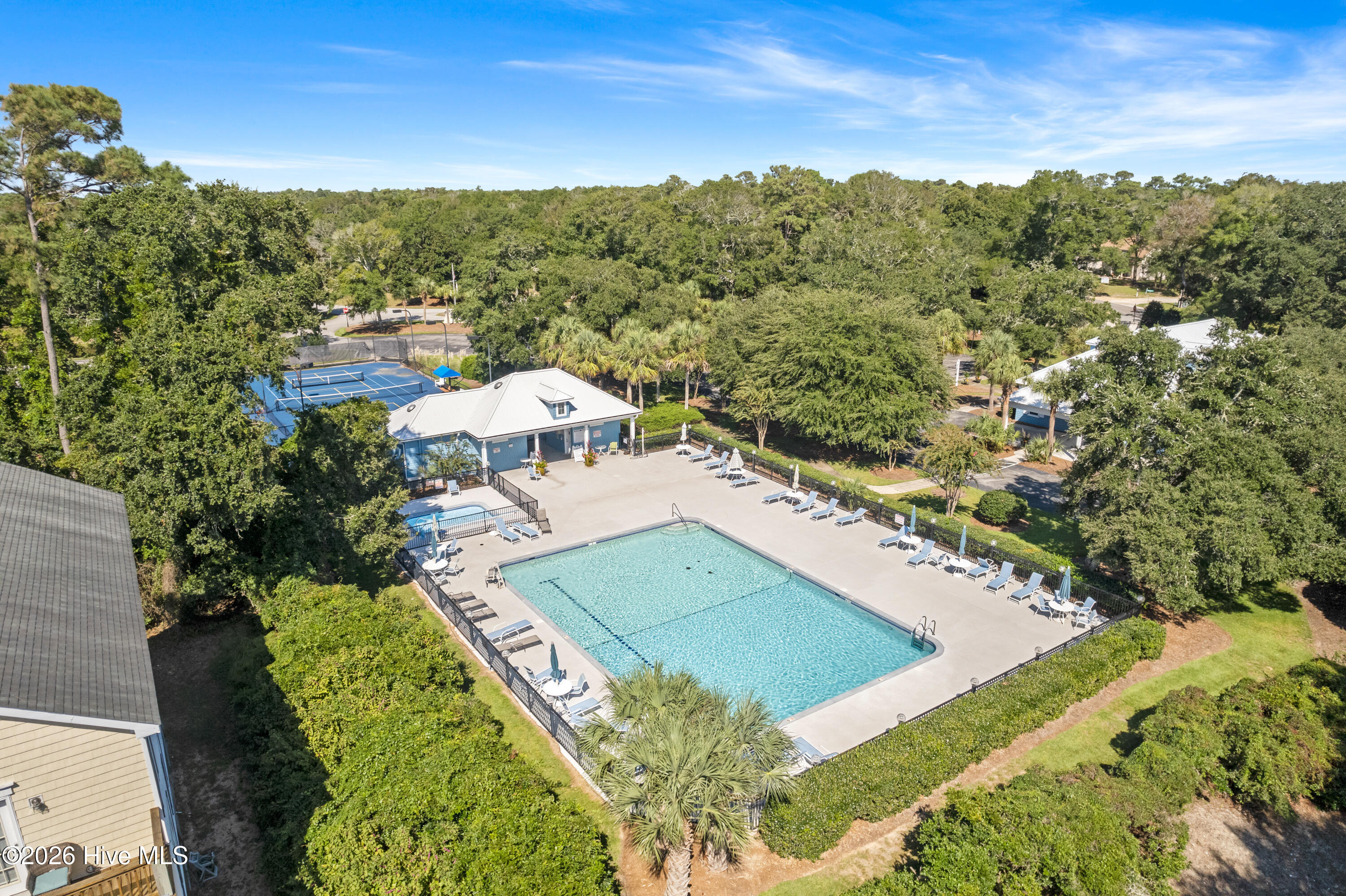 100549939 | Photo 16