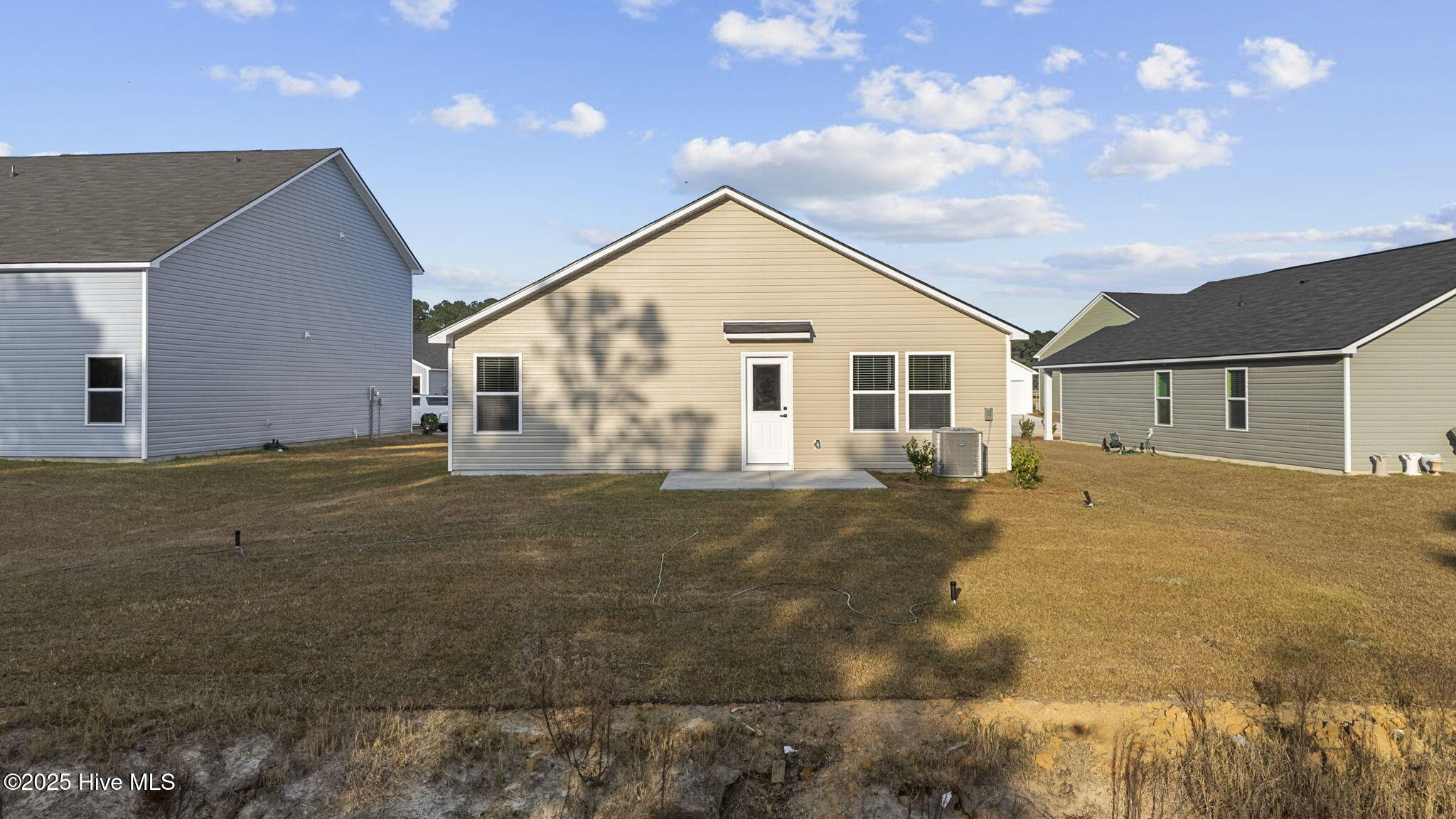 100544084 | Photo 51