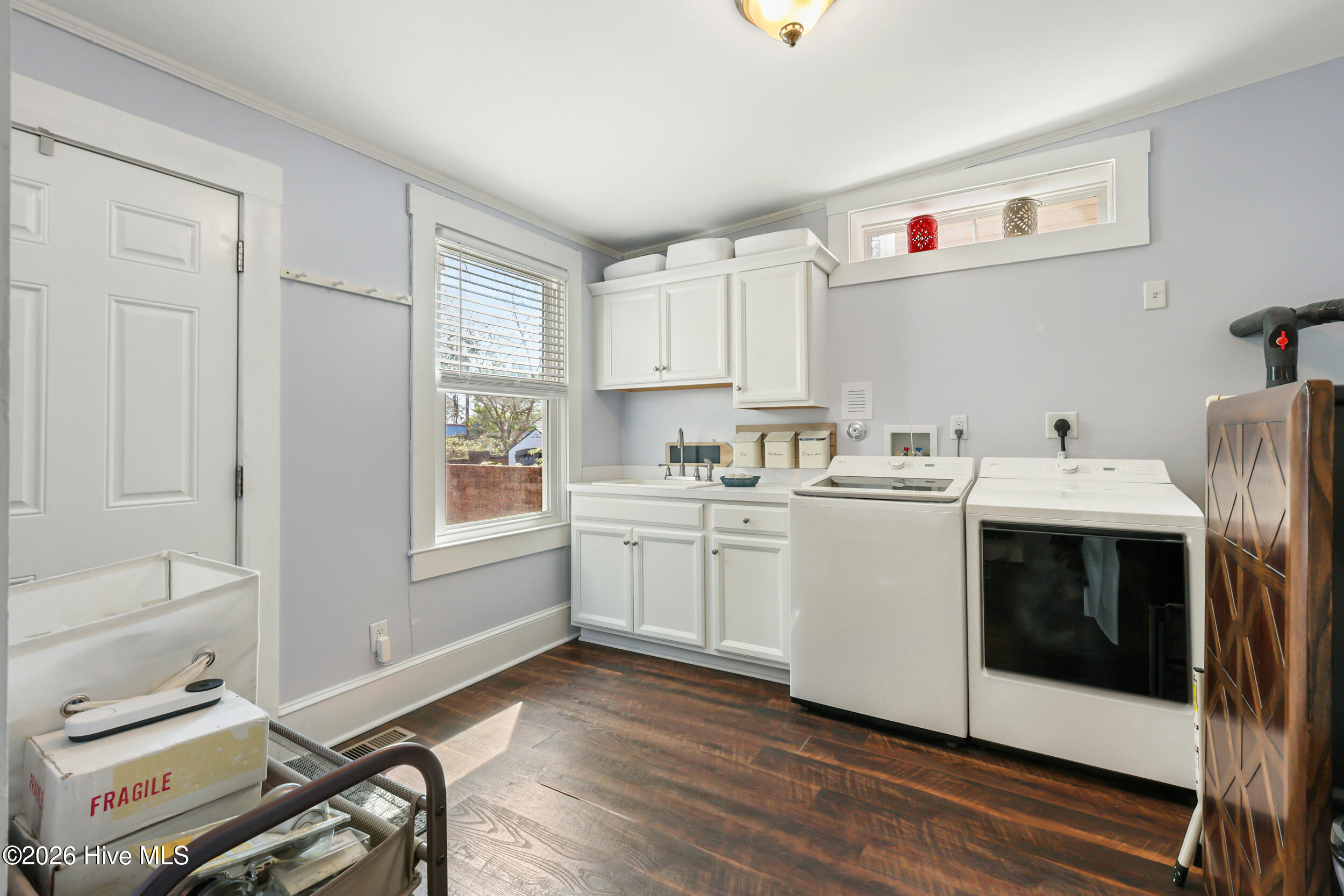 100562723 | Photo 29