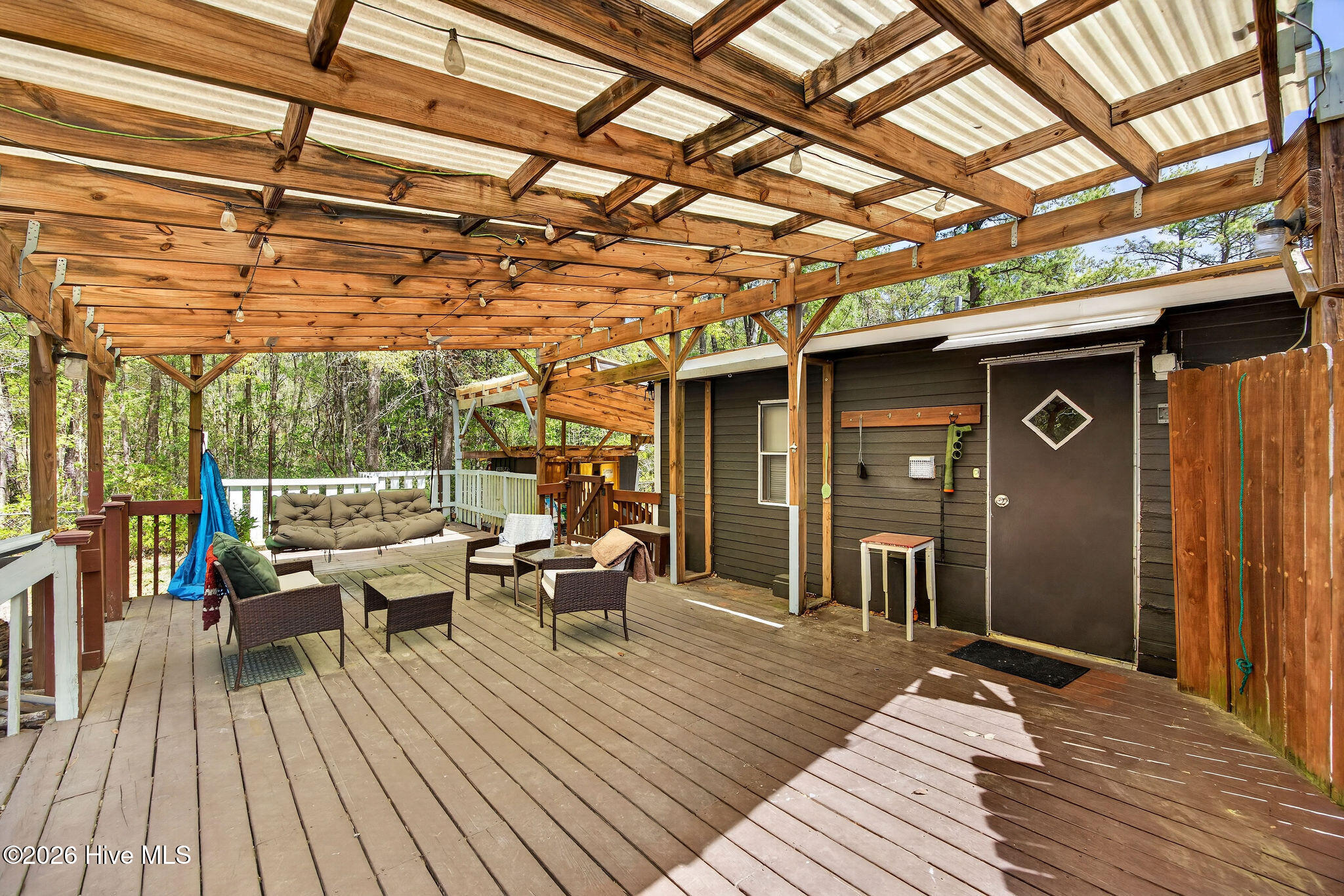 100566333 | Photo 34