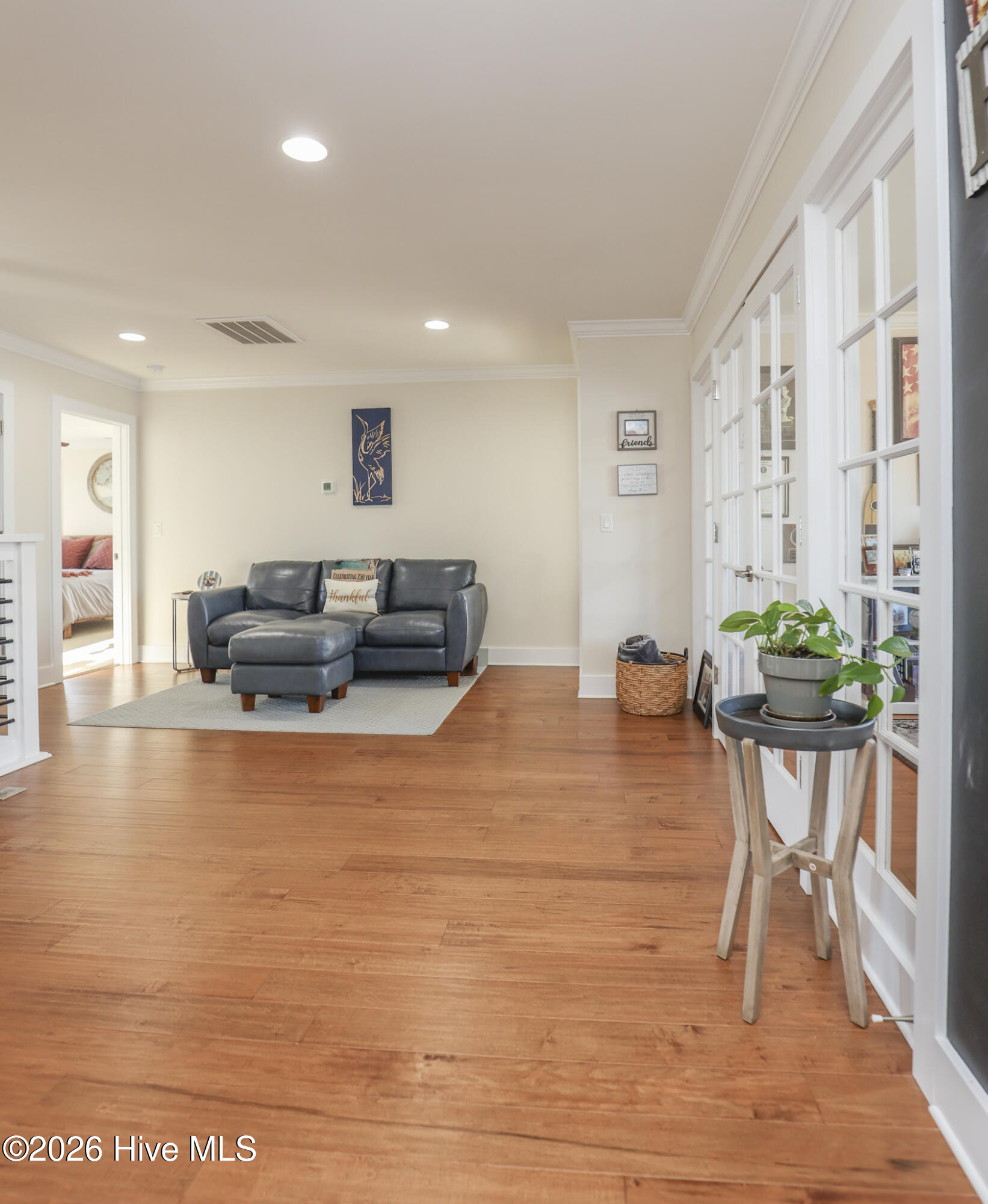 100564297 | Photo 29