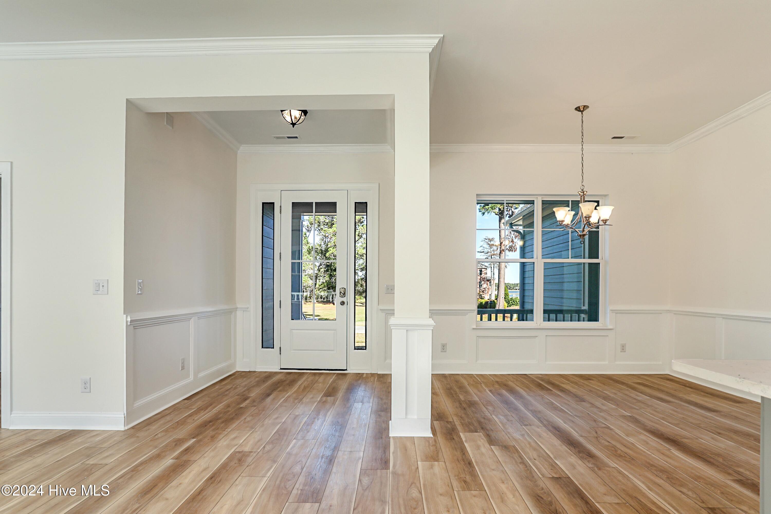 100477355 | Photo 12