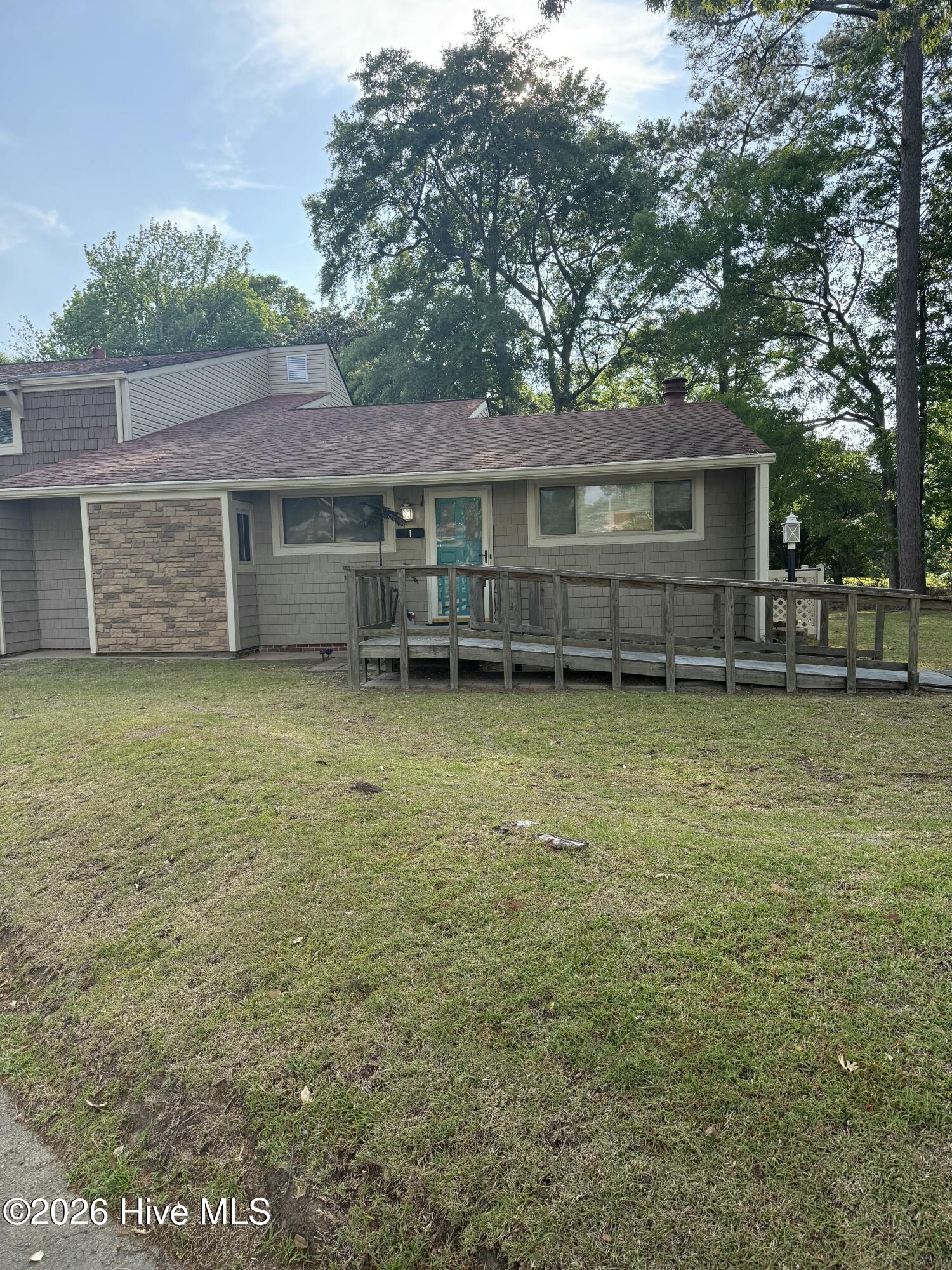 1 Quarterdeck, New Bern, NC 28562 Listing Photo  1