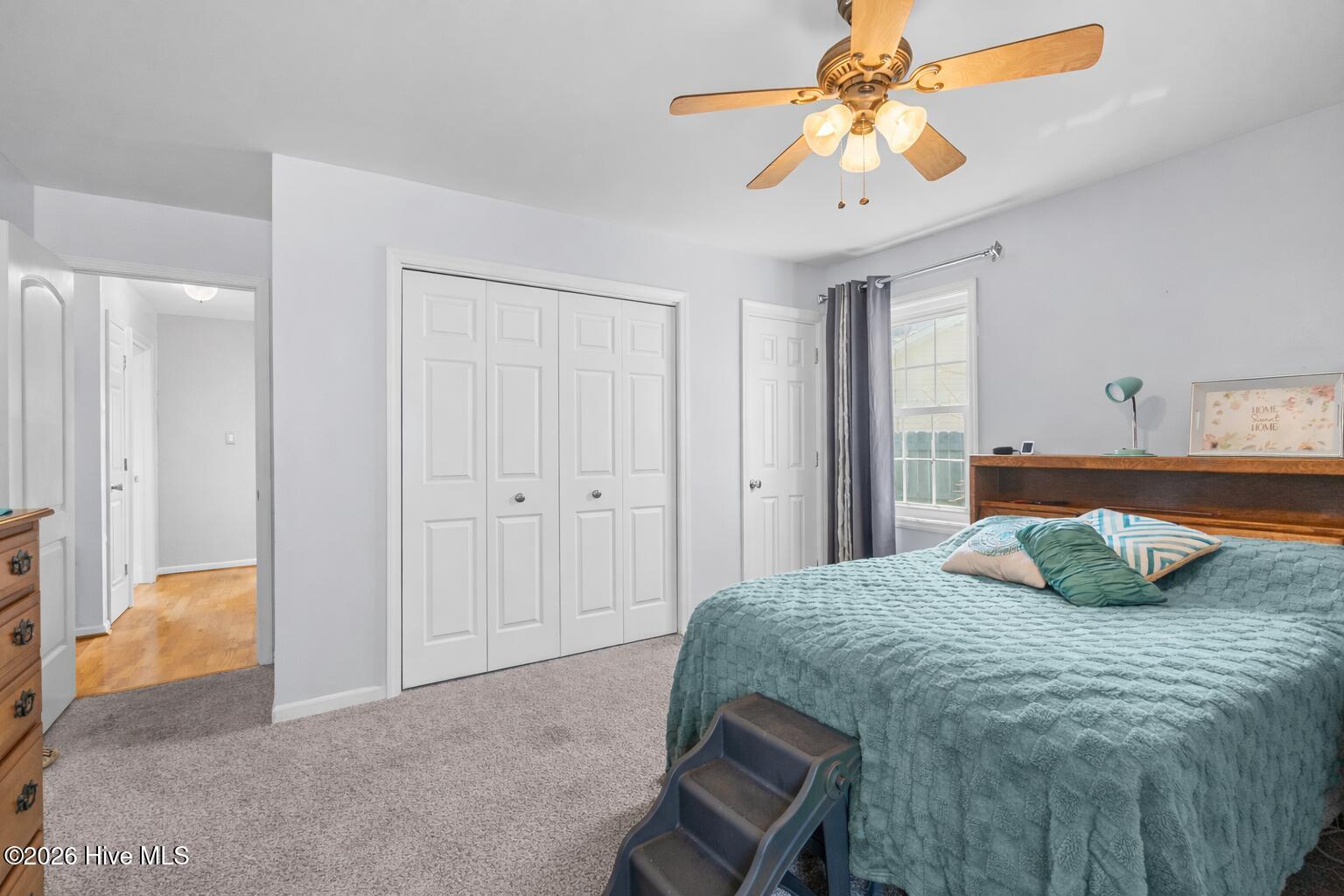 100560676 | Photo 11