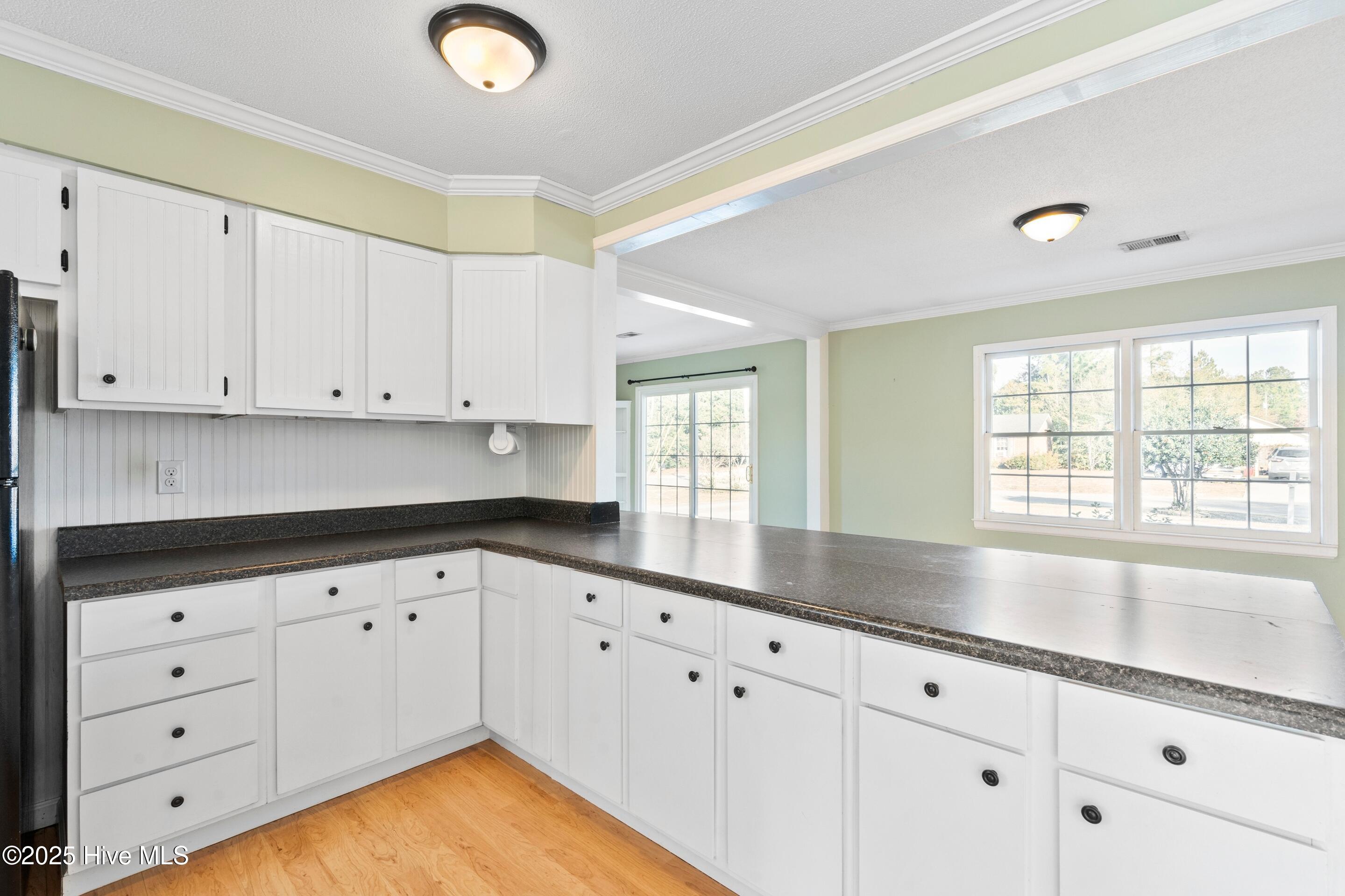 100546028 | Photo 14