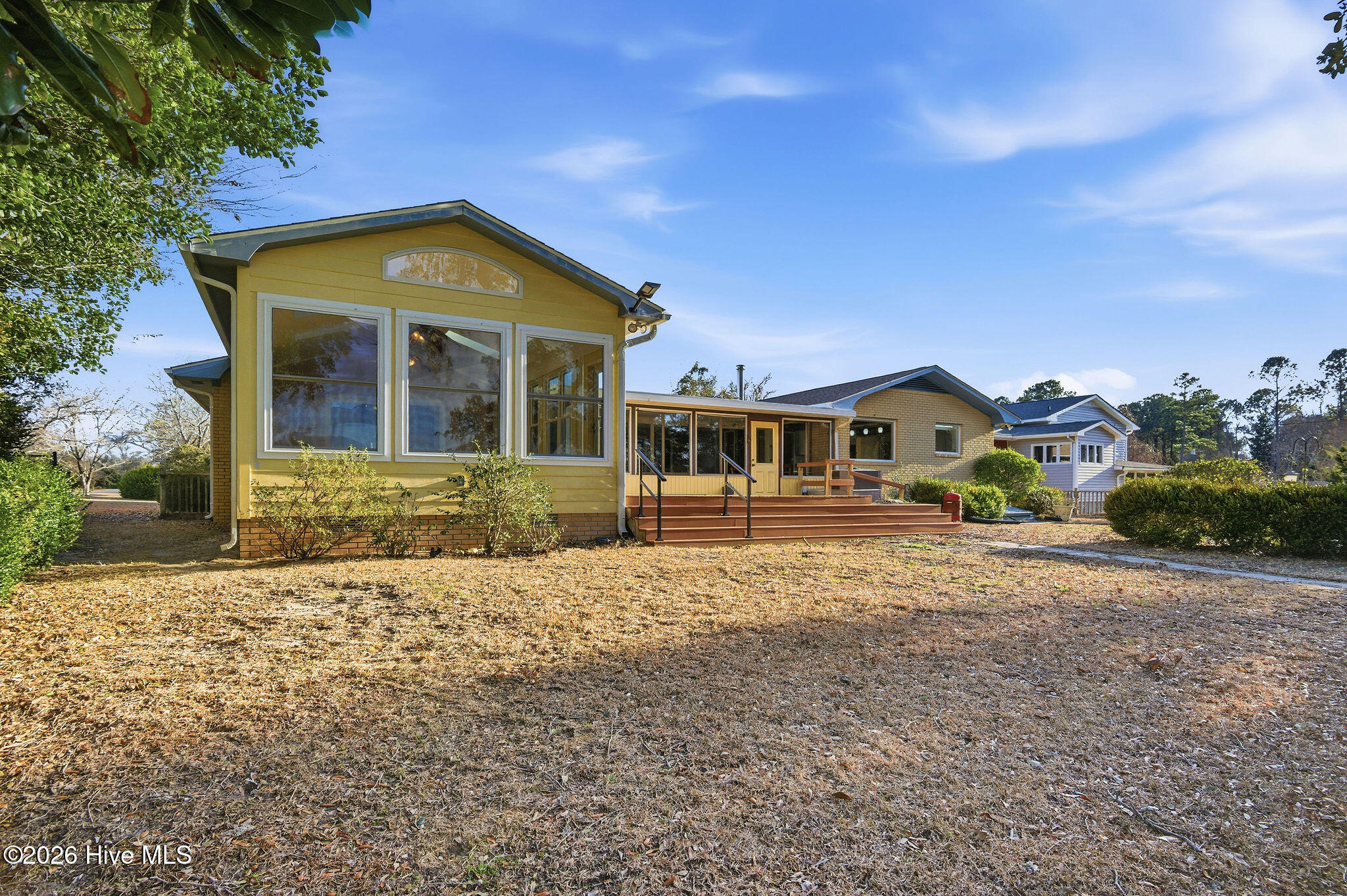 100556602 | Photo 85